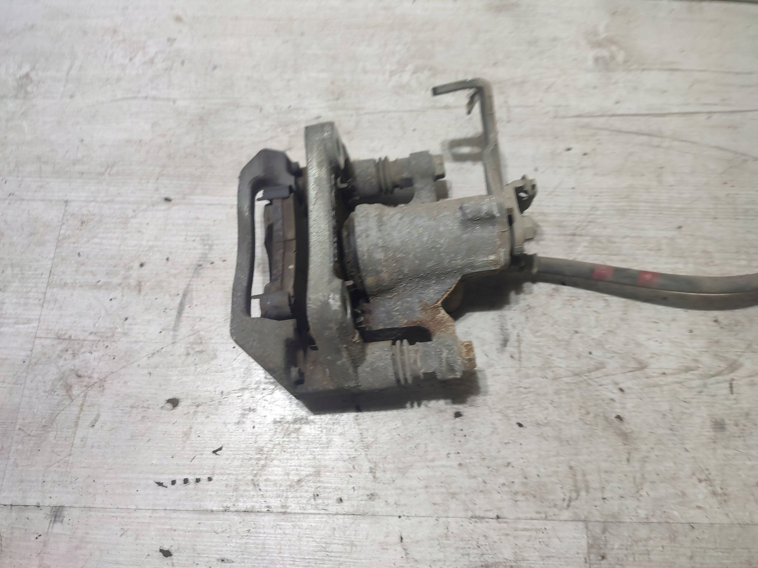 Hyundai Kona and 2018 rear part side right caliper