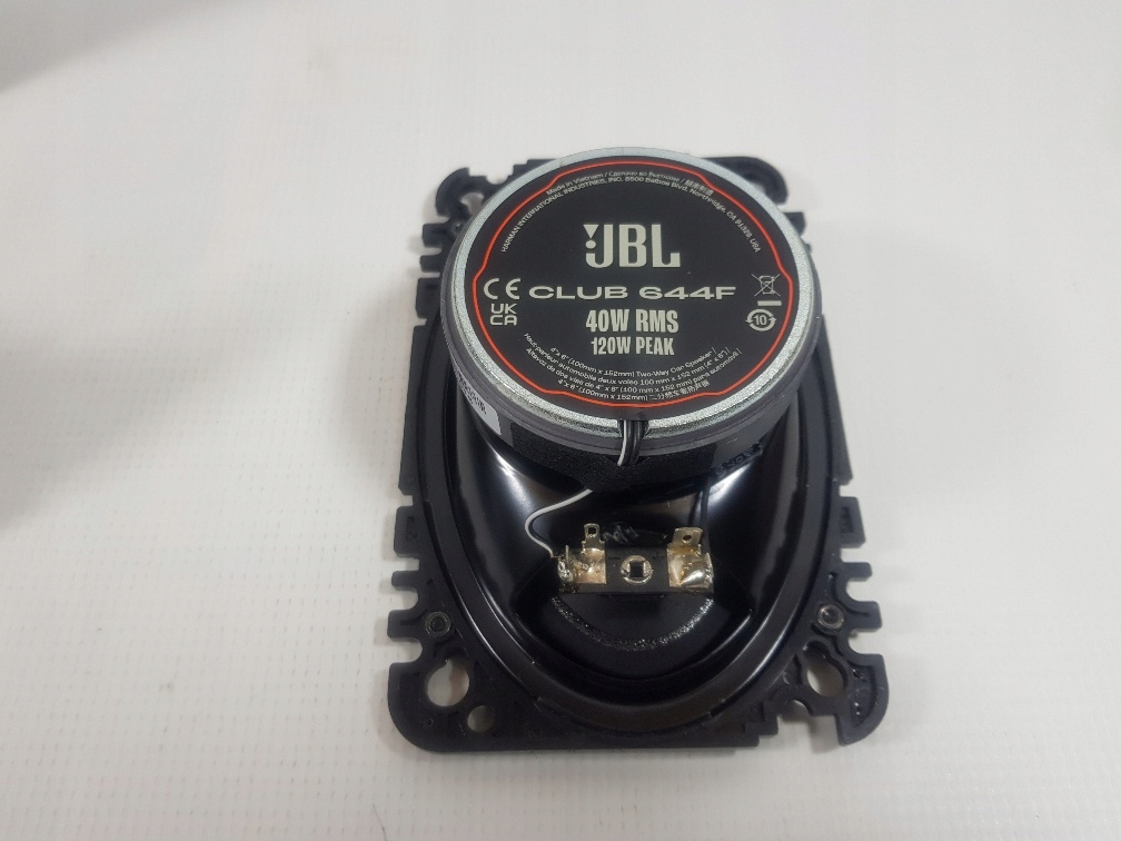 GŁOŚNIKI WSPÓŁOSIOWE - JBL CLUB 644F 120W / 40W RMS - DWUDROŻNE / 4x6 cali Marka JBL
