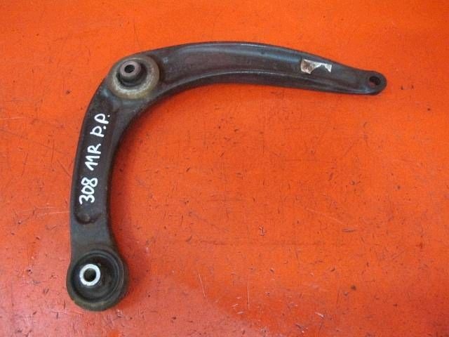 PEUGEOT 308 and 1 T7 arm right front front