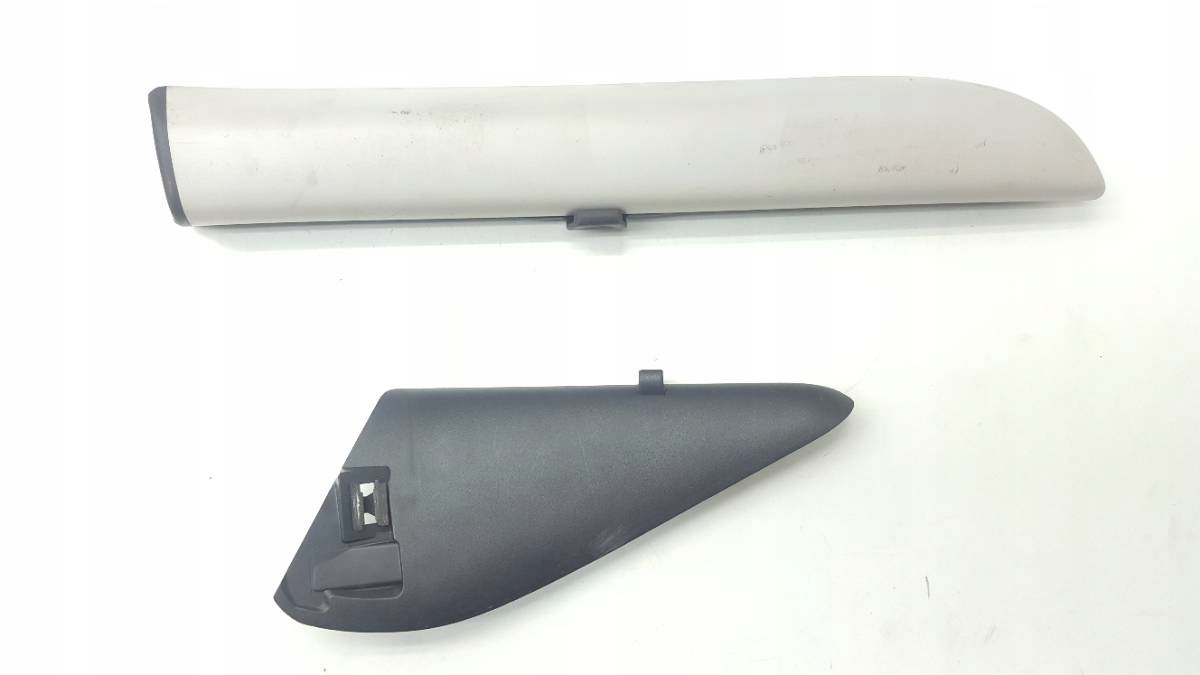 64589G8ER - Шторка стекла задняя правая C4 Пикассо и 96848052BJ