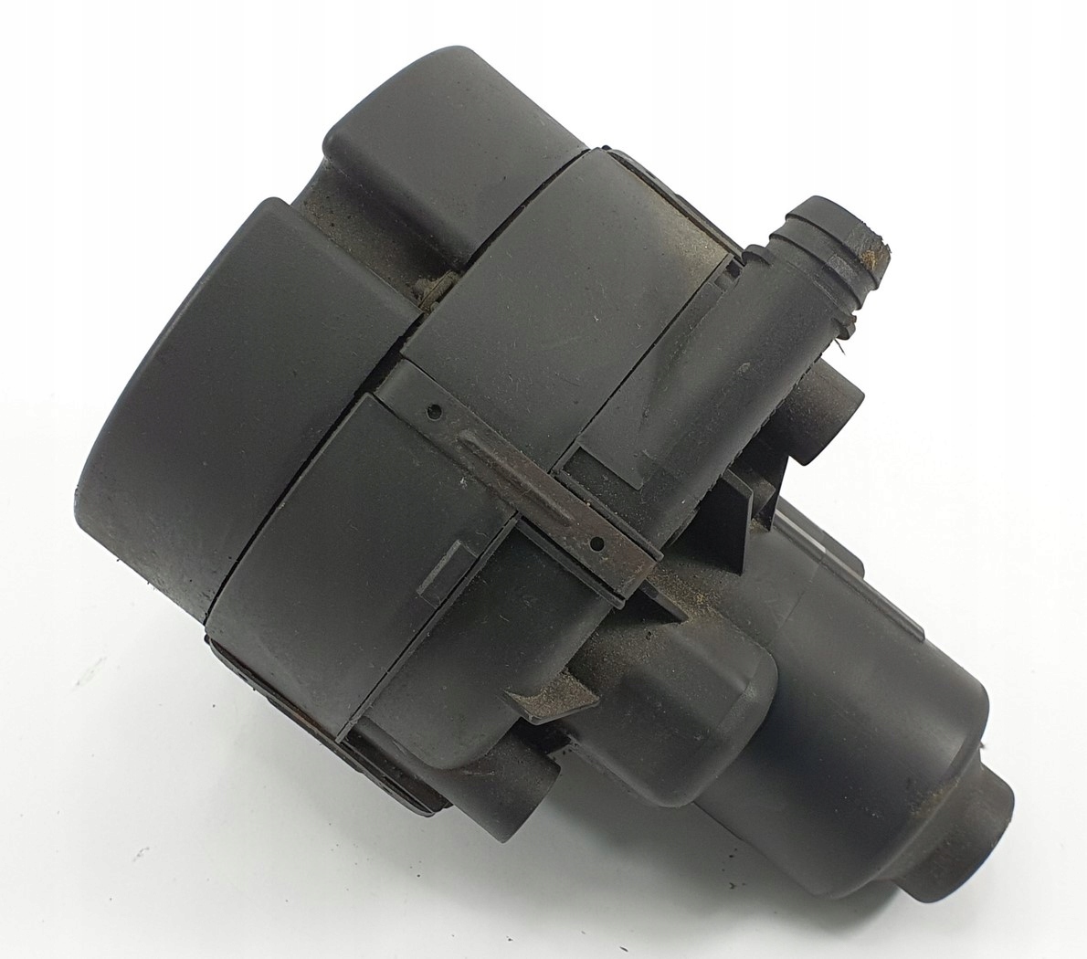 POMPA POWIETRZA WTORNEGO MERCEDES W203 C32 AMG