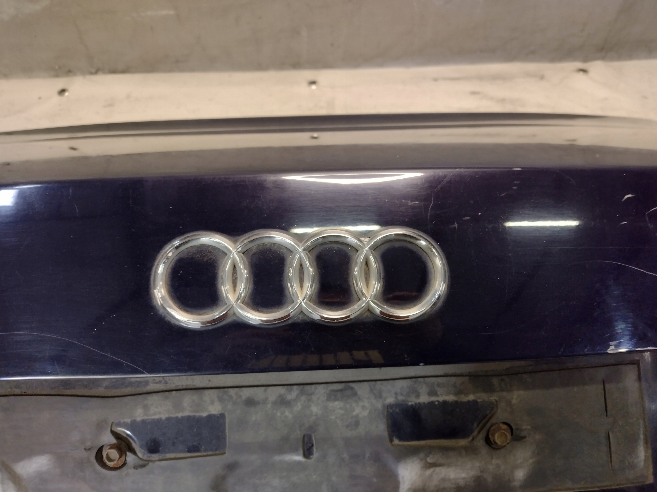 trunk door boot Audi A4 B6 sedan k: LY5K