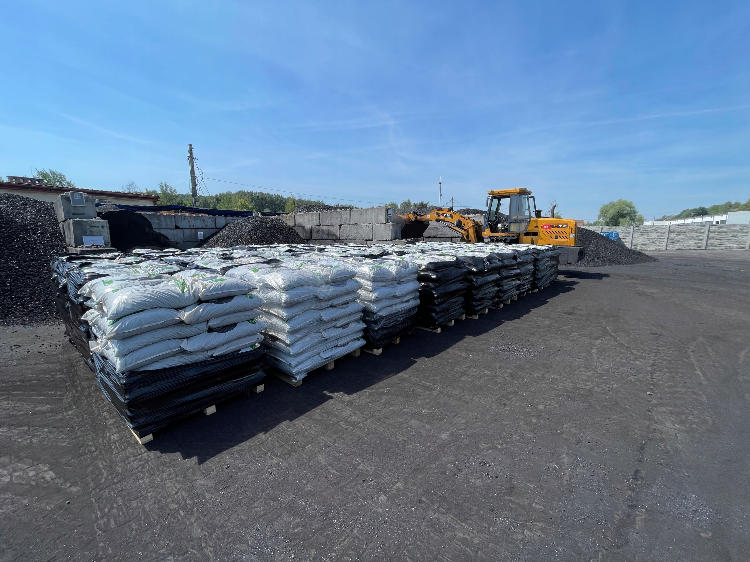 Ekogroszek workowany Groszek Plus 28-26 MJ 1000kg PALETA HSW Węgiel Waga 1000 kg