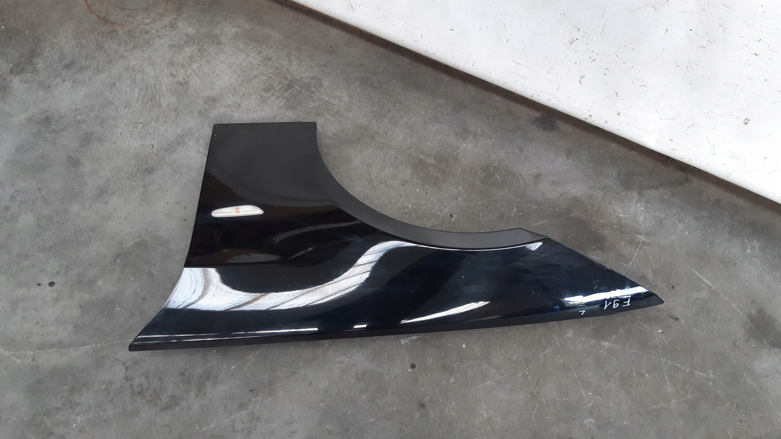 kotflügel links 668/9 BMW E91
