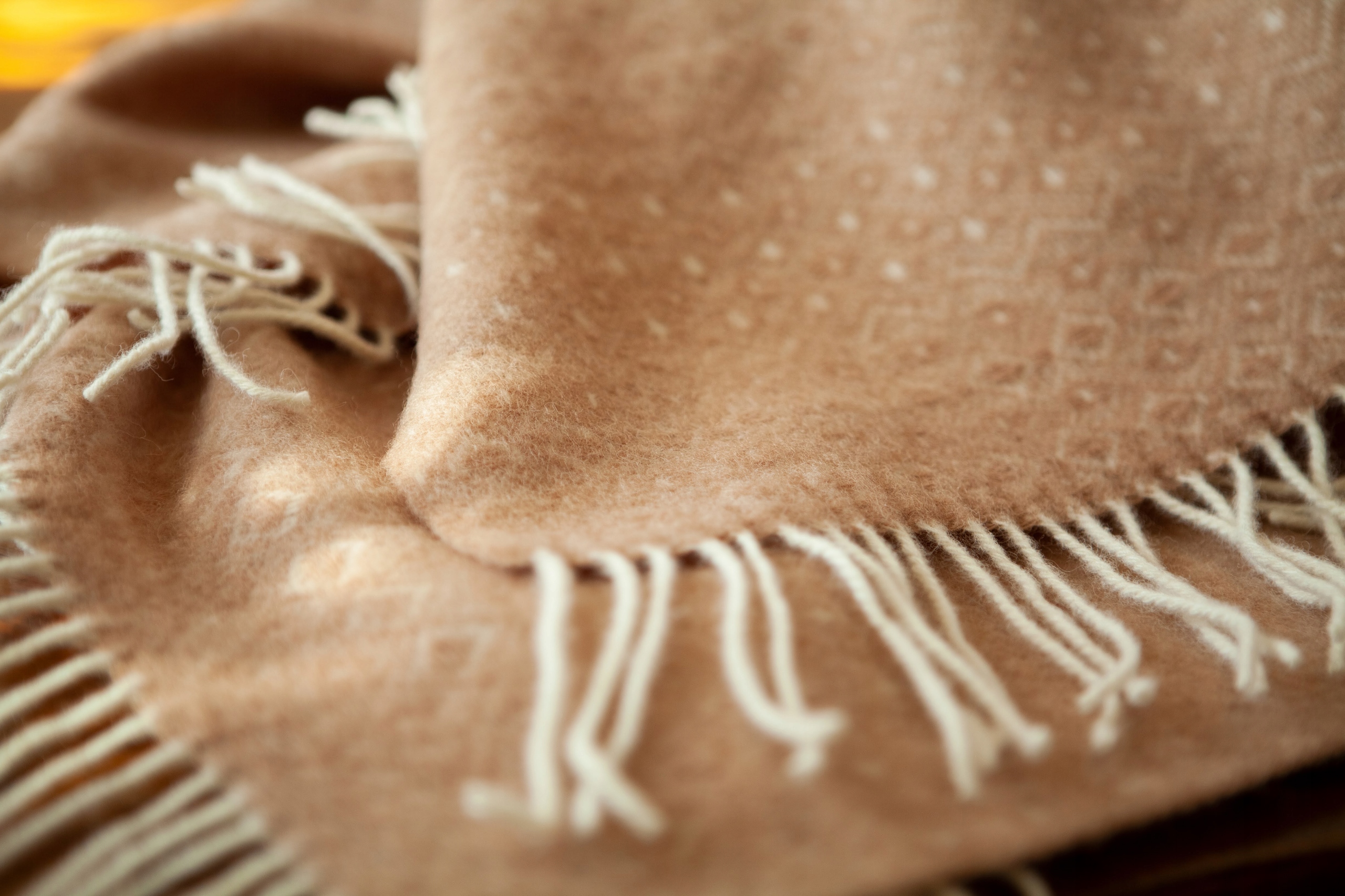 KOC Wełniany cieply gruby 100% wełna nowozelandzka 140x200 Cozy Blankets Marka Cozy Blankets