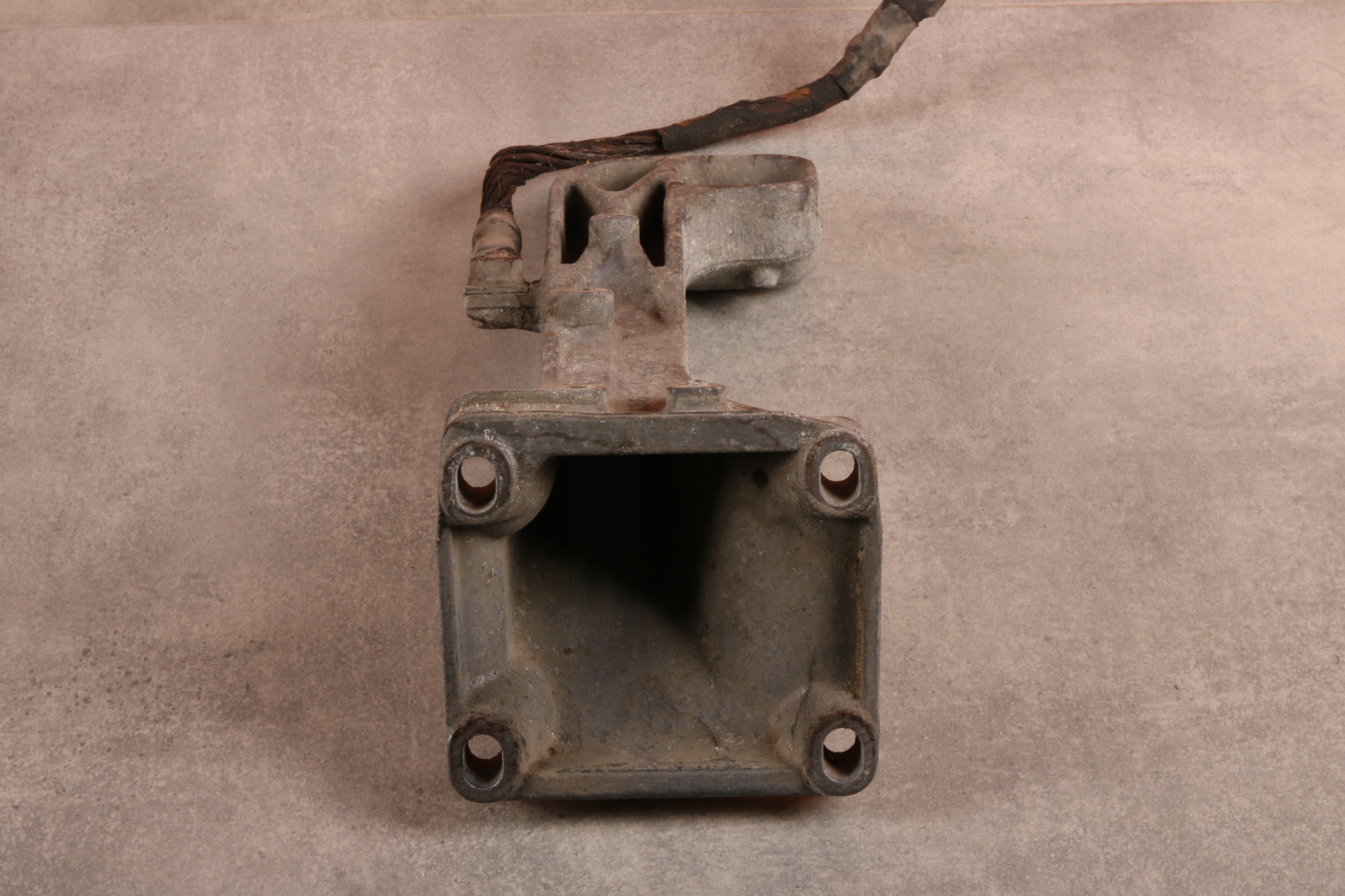BMW 3' E36 Z3 E36 M50 M52 Support NOSNY Support plaque Moteur 1136540