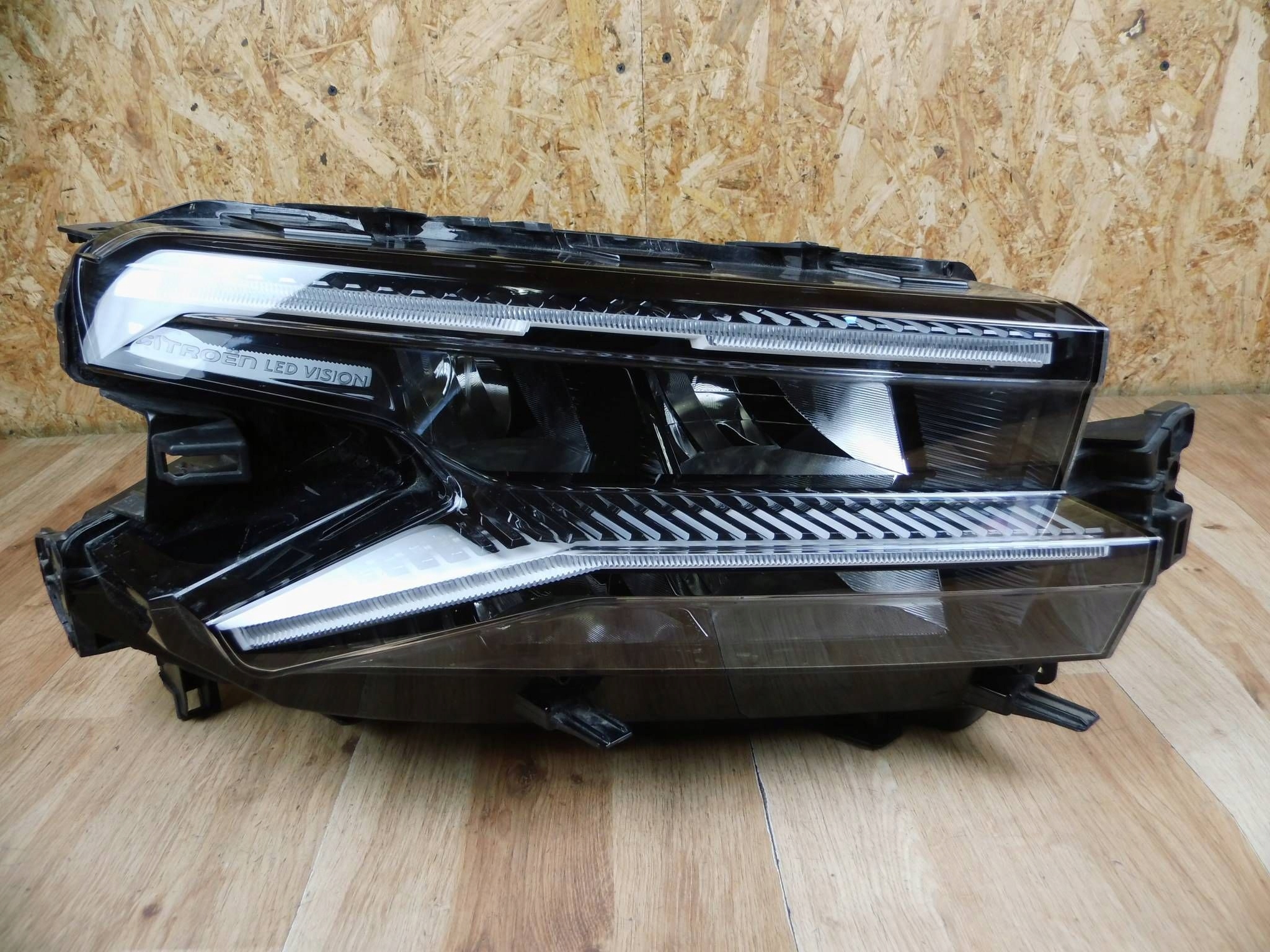 Citroen C5 Aircross 2022-2025 LIFT light right front front right