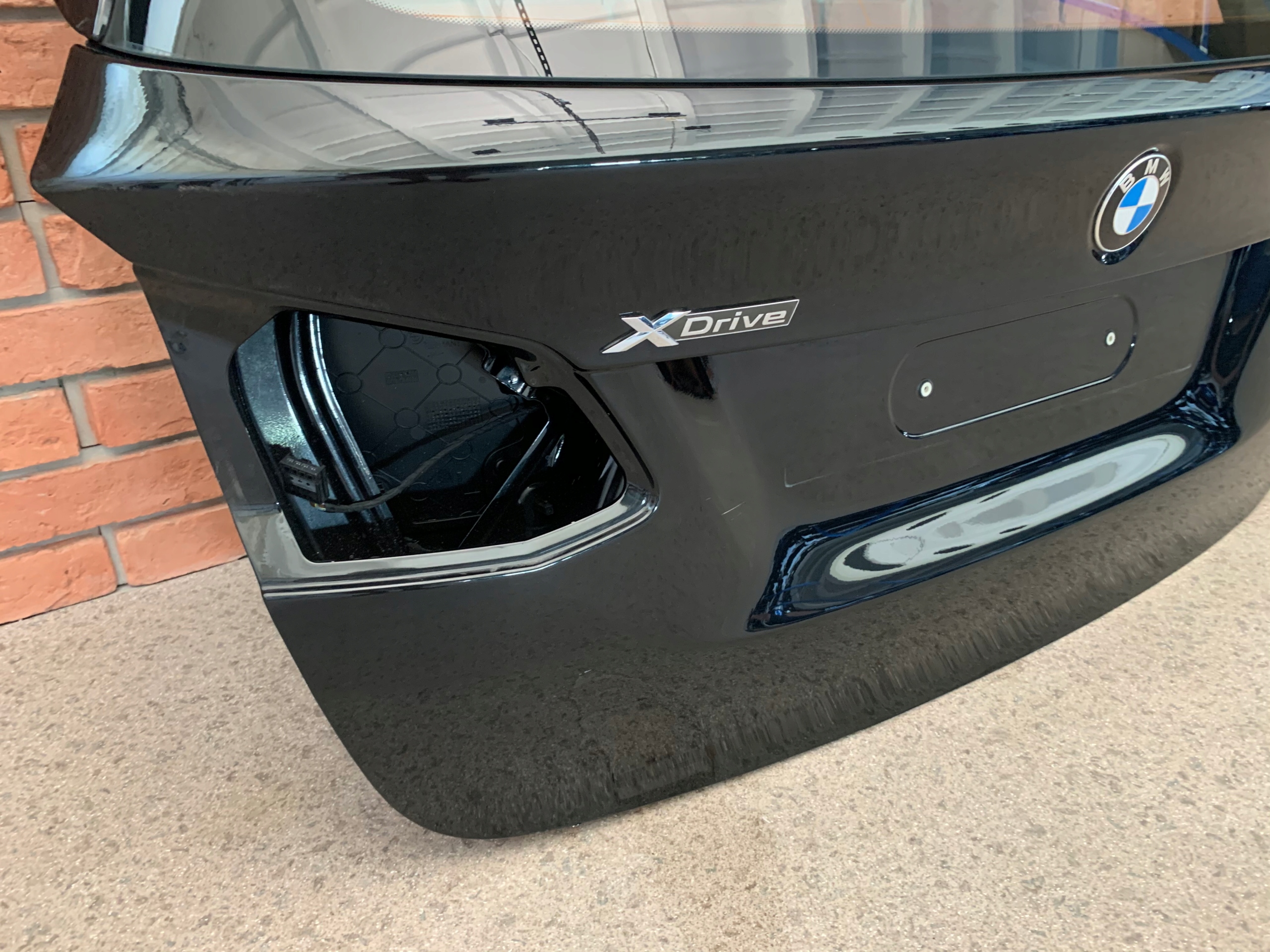 BMW F46 KLAPA BAGAŻNIKA TYŁ KOLOR 475 IDEALNA Typ samochodu Samochody osobowe