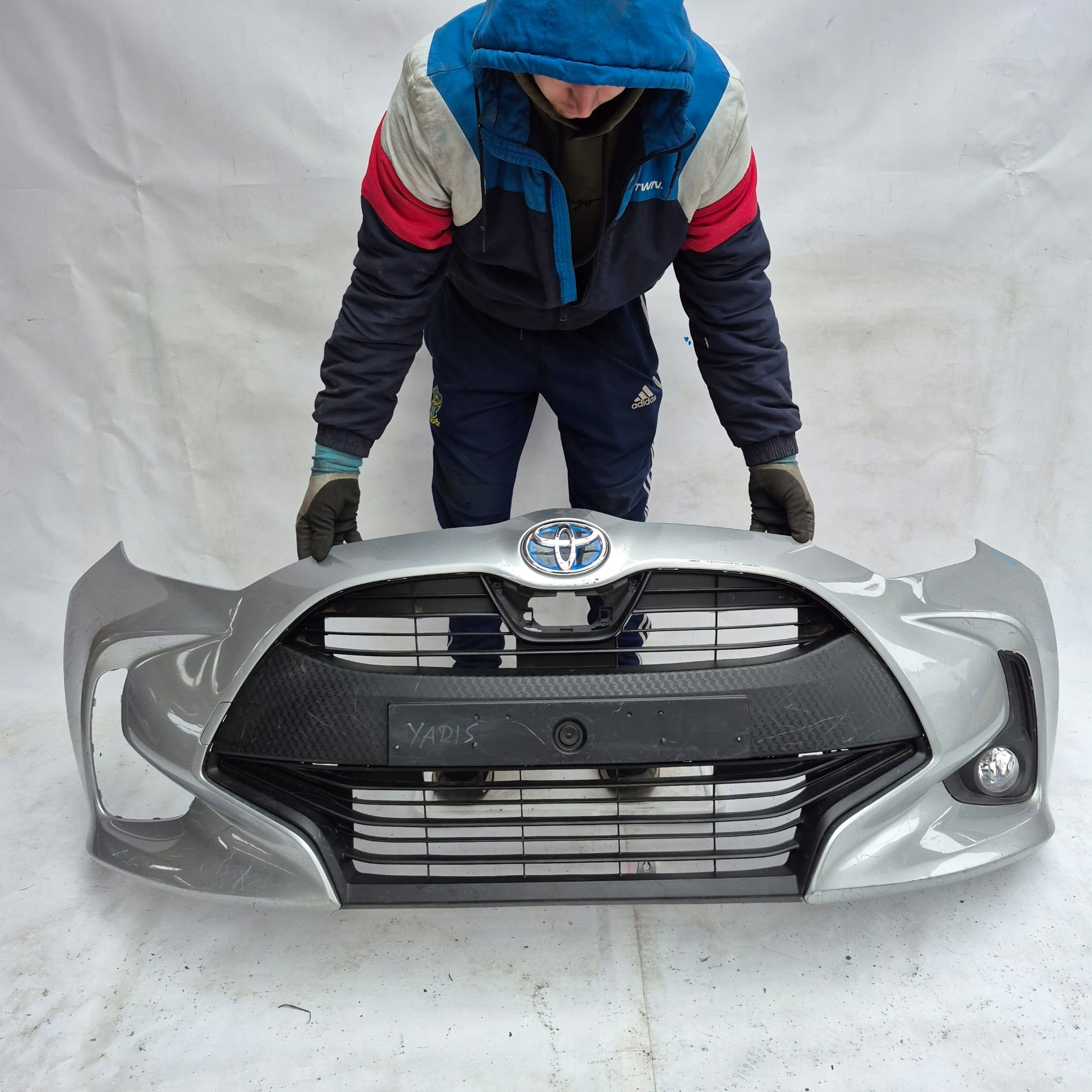 TOYOTA YARIS IV 4 20-> bumper front front