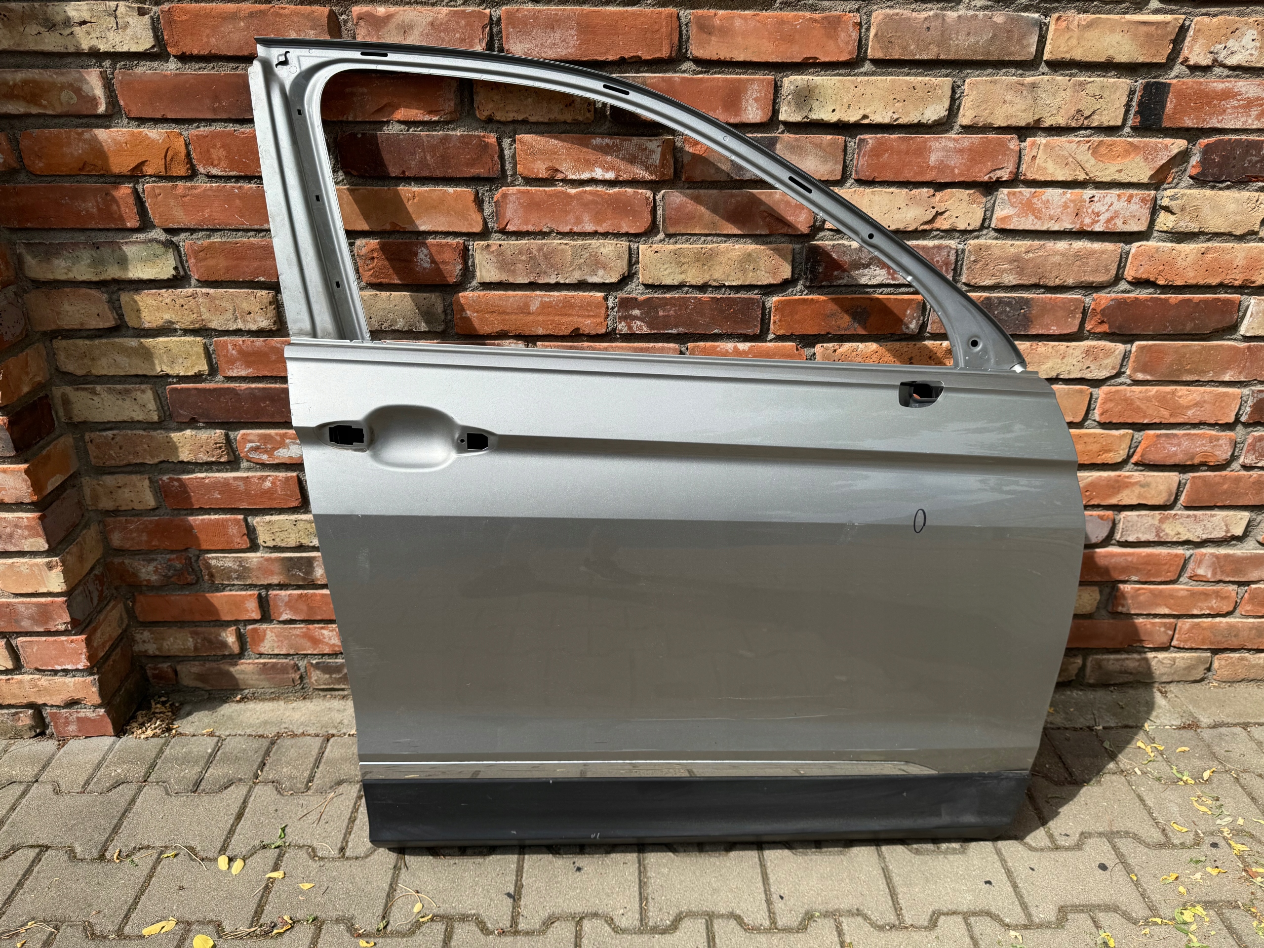 TIGUAN II 5NA TARRACO DRZWI PRZEDNIE PRAWE GIEŁDA POZNAŃ