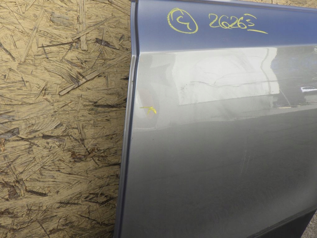 SUZUKI SX4 S CROSS door left rear.