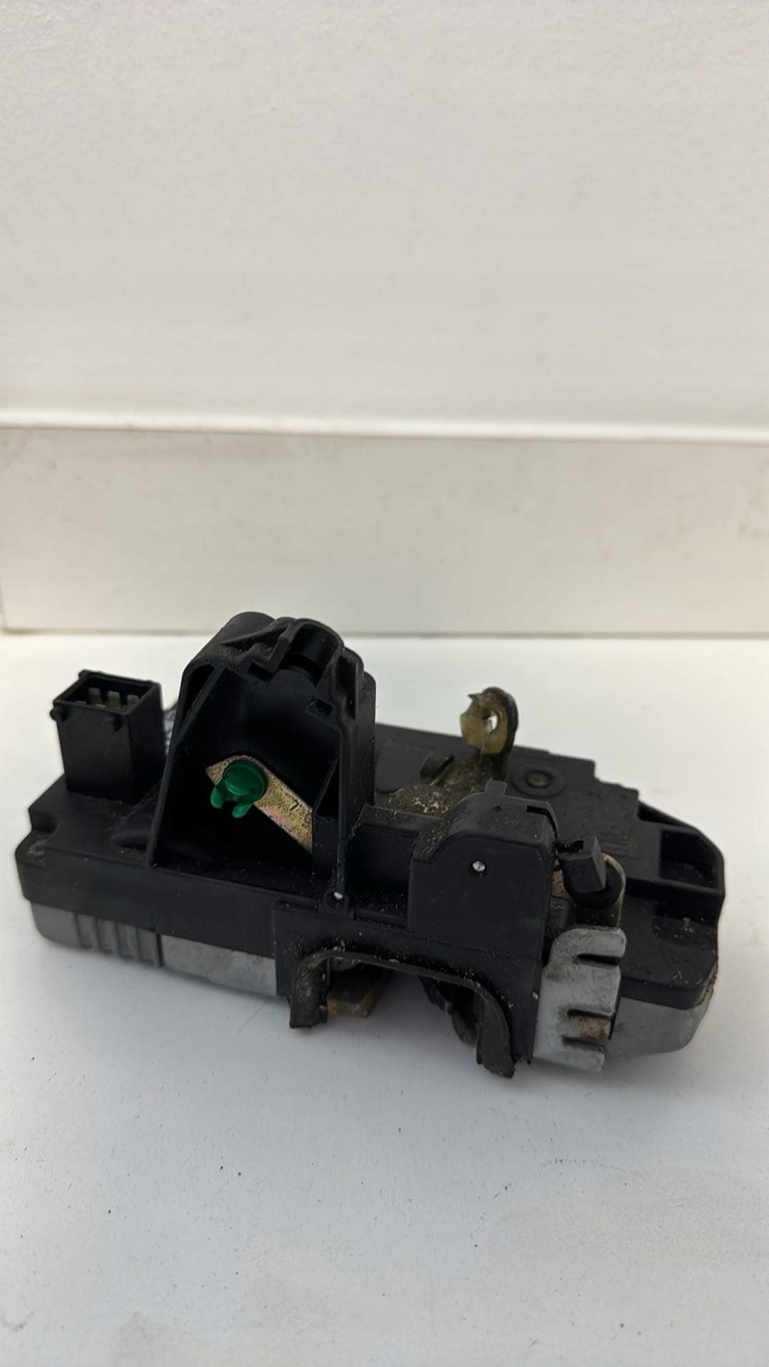 SAAB 95 9-5 lock door left rear part rear 4855193