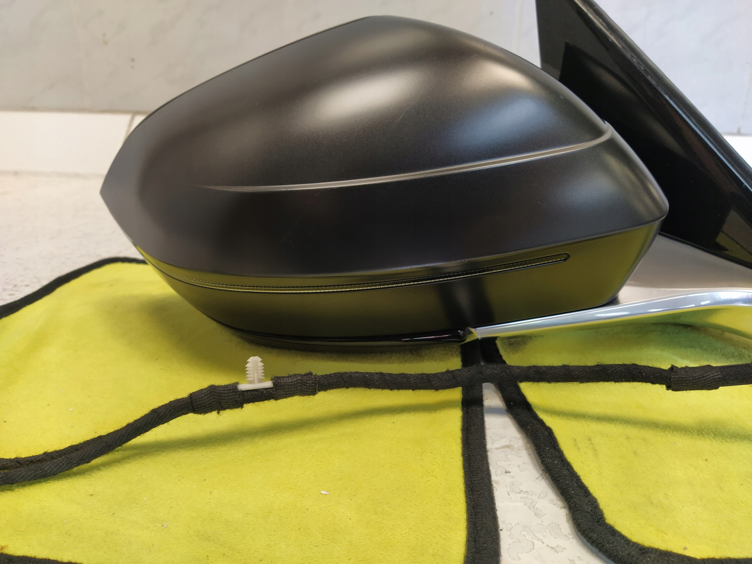 BMW 7 G70 mirror exterior ASYSTENT GRZANE right 9+6 PIN