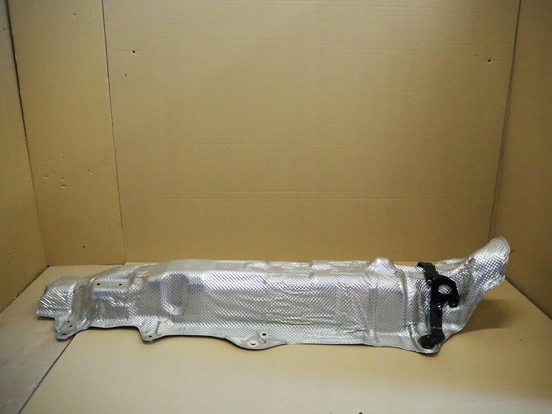 9814822080 - Тепловой щит выхлопной трубы PEUGEOT 308 II T9