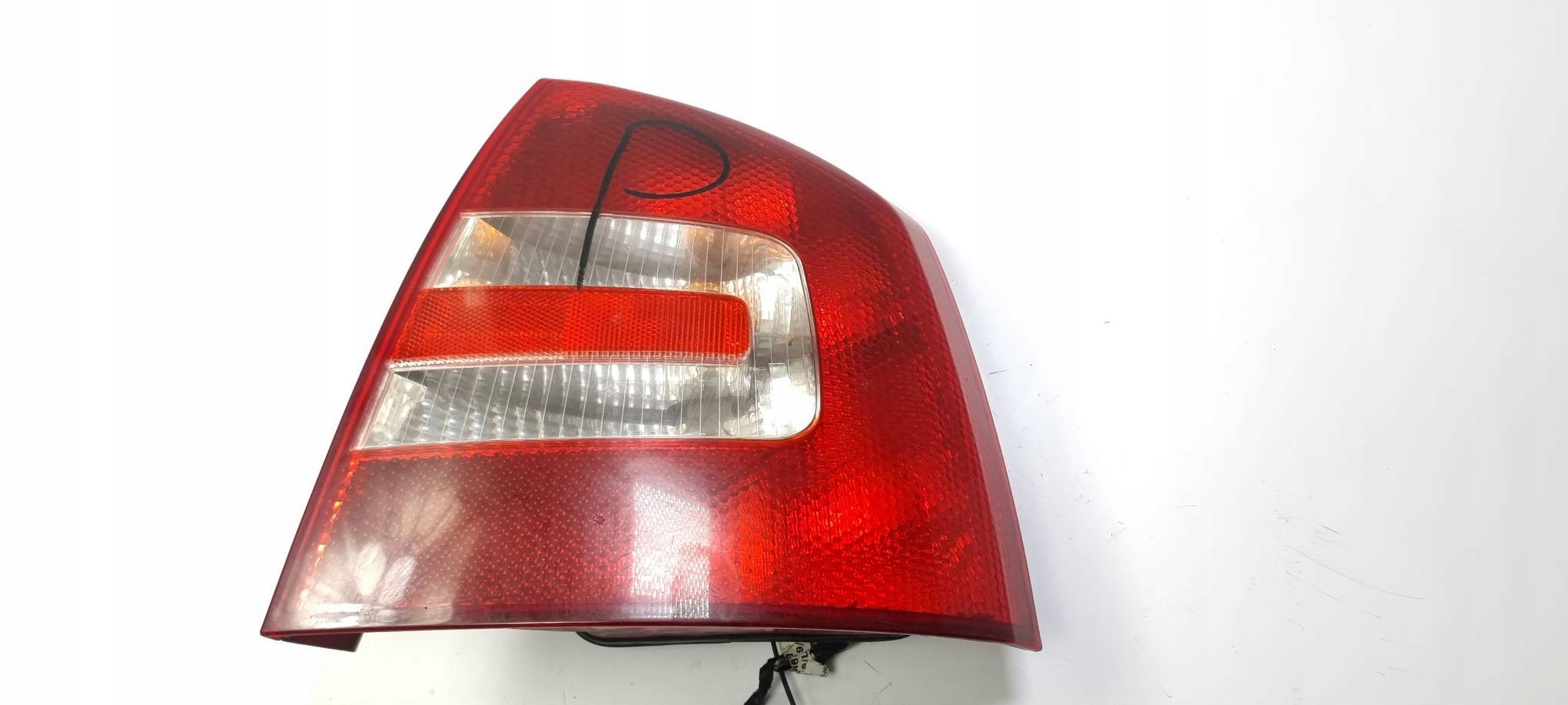 light right rear part 1Z5945096A SKODA OCTAVIA II