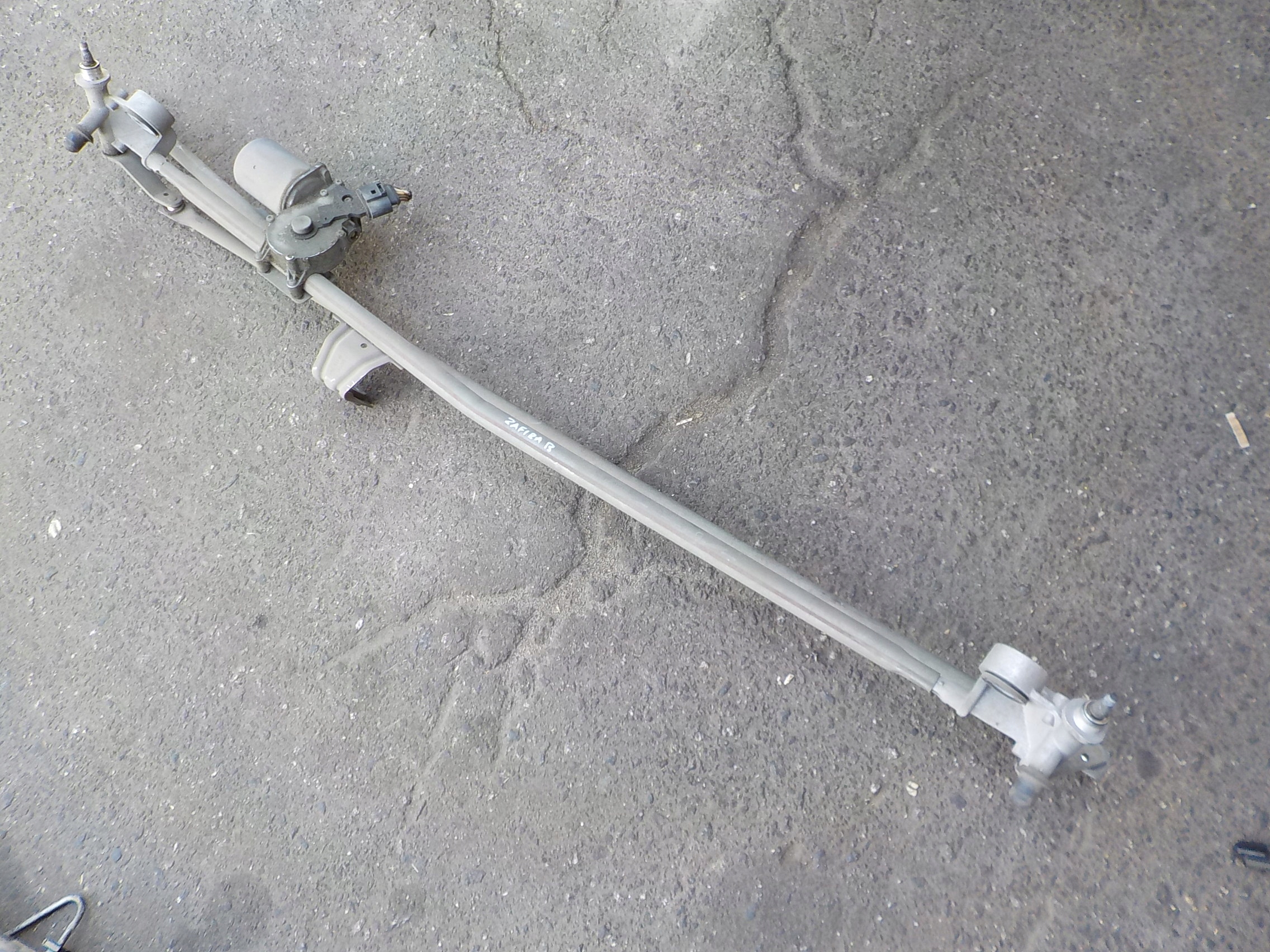 wiper mechanism front opel zafira b 2007r EUROPA