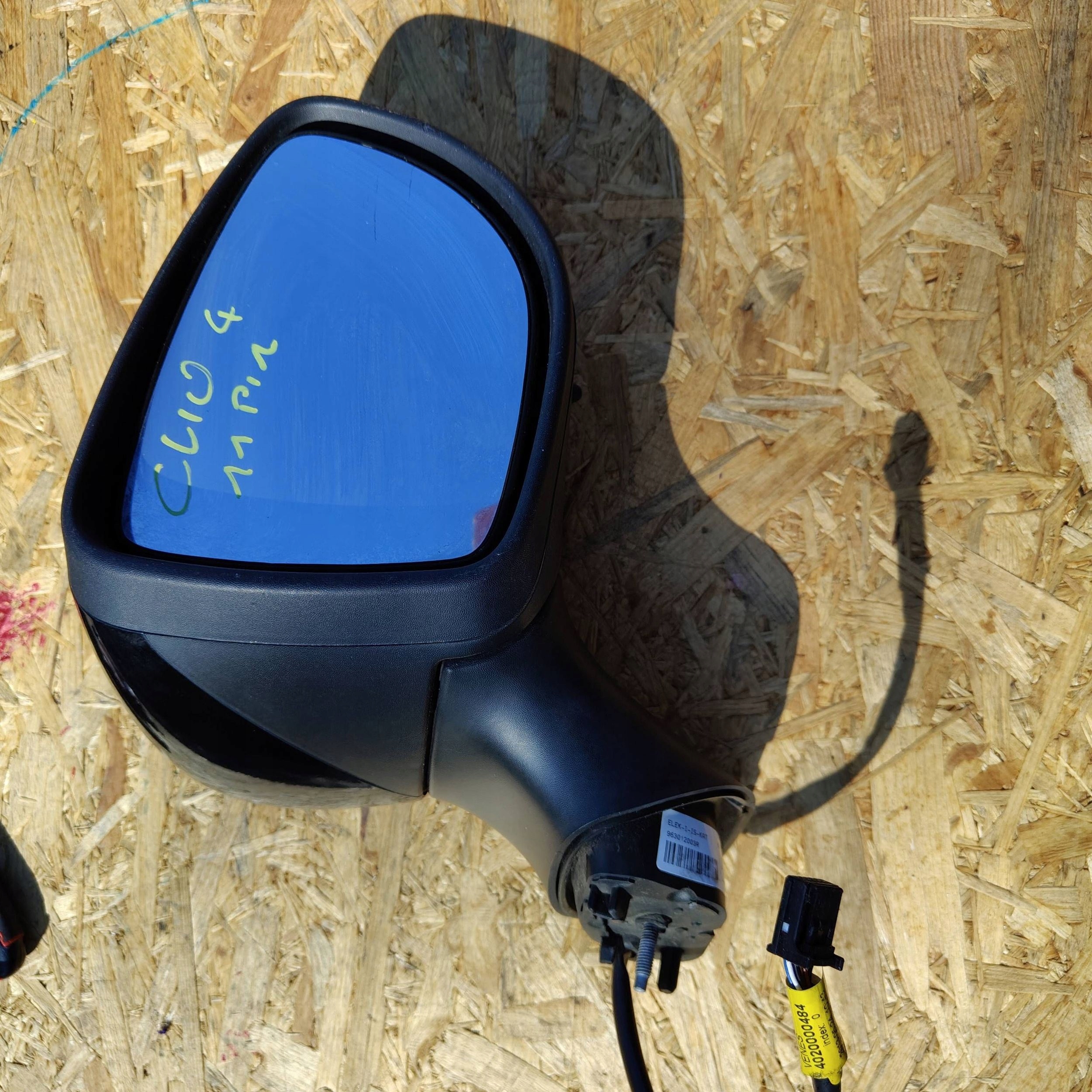 mirror side right side Renault Clio IV 963012003R