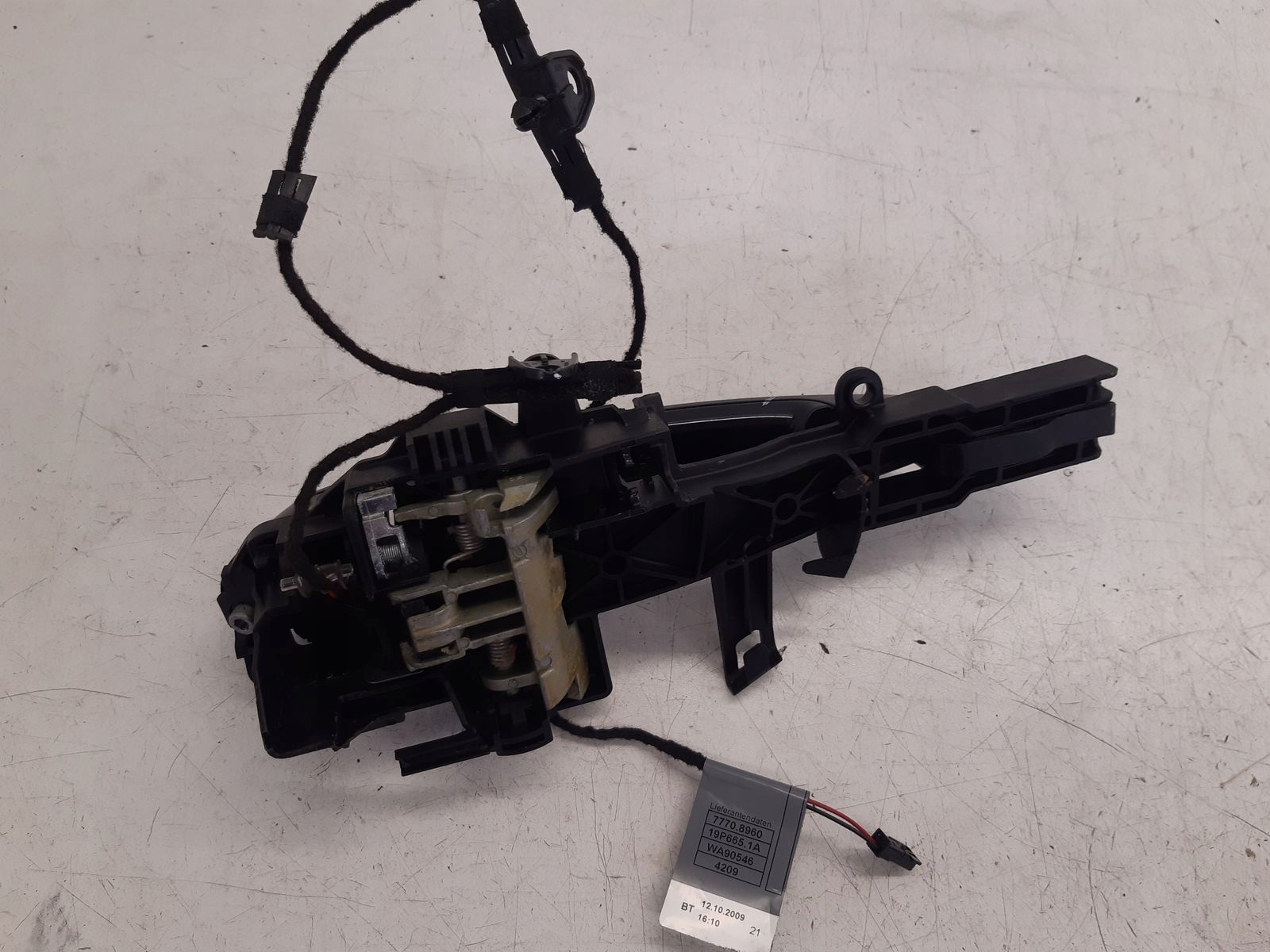 handle front front right BMW E81 2,0i 457/9