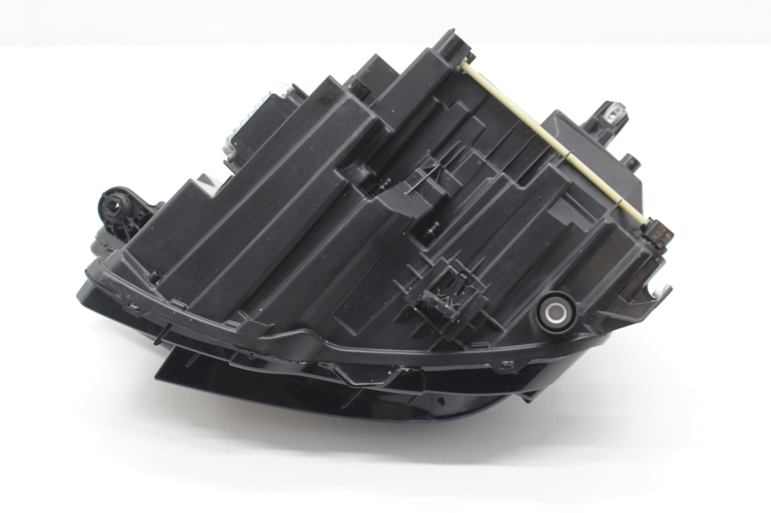 AUDI Q4 E-TRON LAMPA PRZÓD PRAWA MATRIX 89A941036 Typ samochodu 4x4/SUV Samochody osobowe