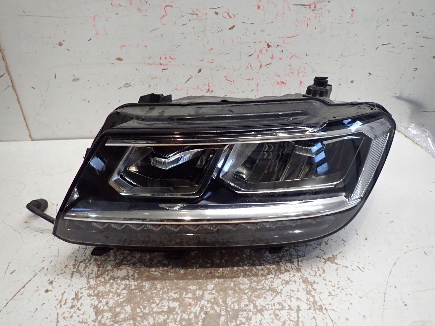 light front front left VW TIGUAN II 2015- FULL LED 5NB941035D