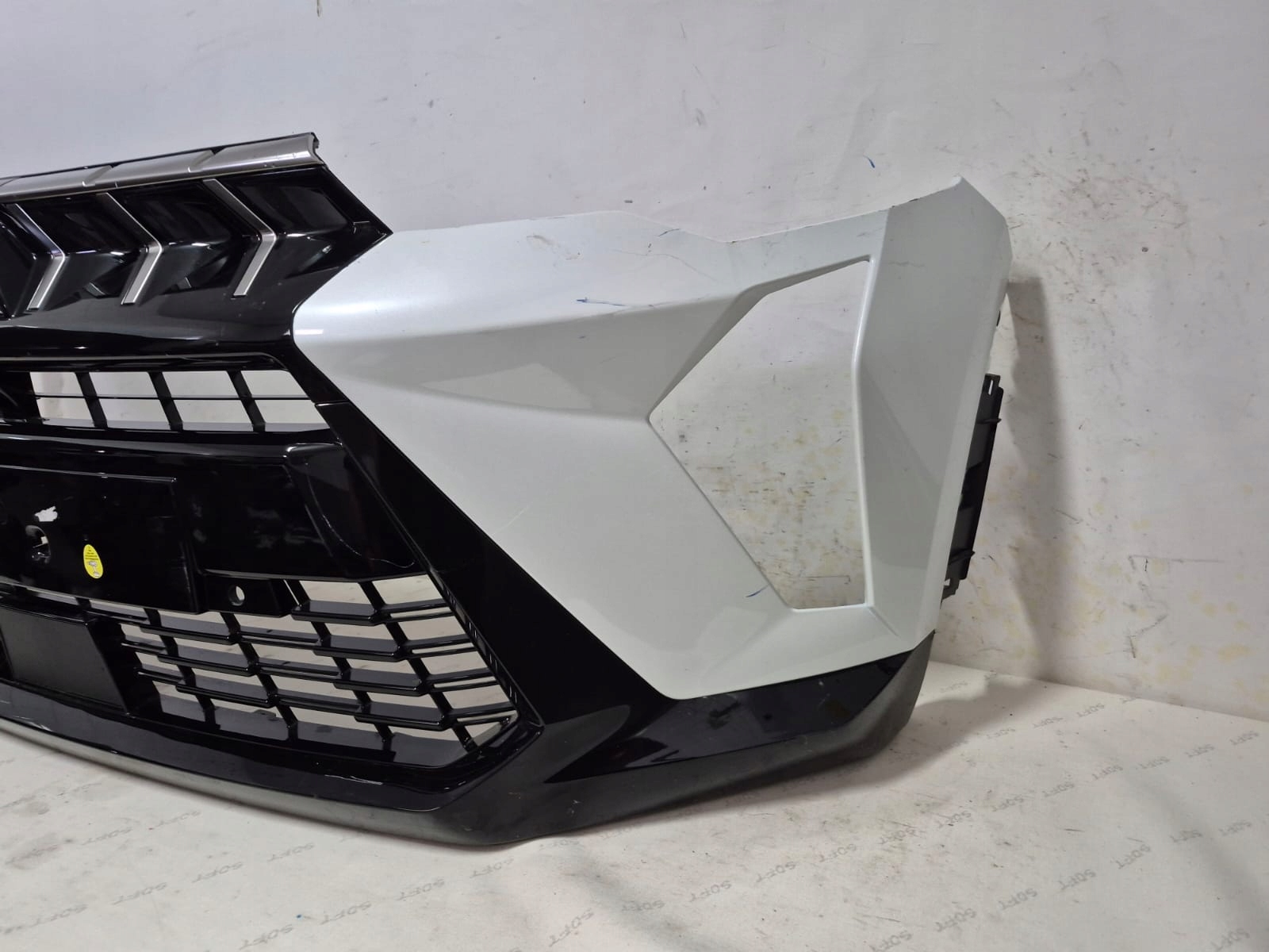 MITSUBISHI ASX II LIFT 24- bumper front front grill 622541496R