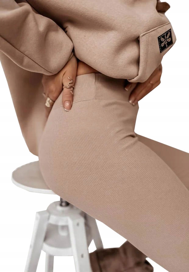 KOMPLET DRESOWY BLUZA KAPTUR LEGGINSY PRĄŻKOWANE L