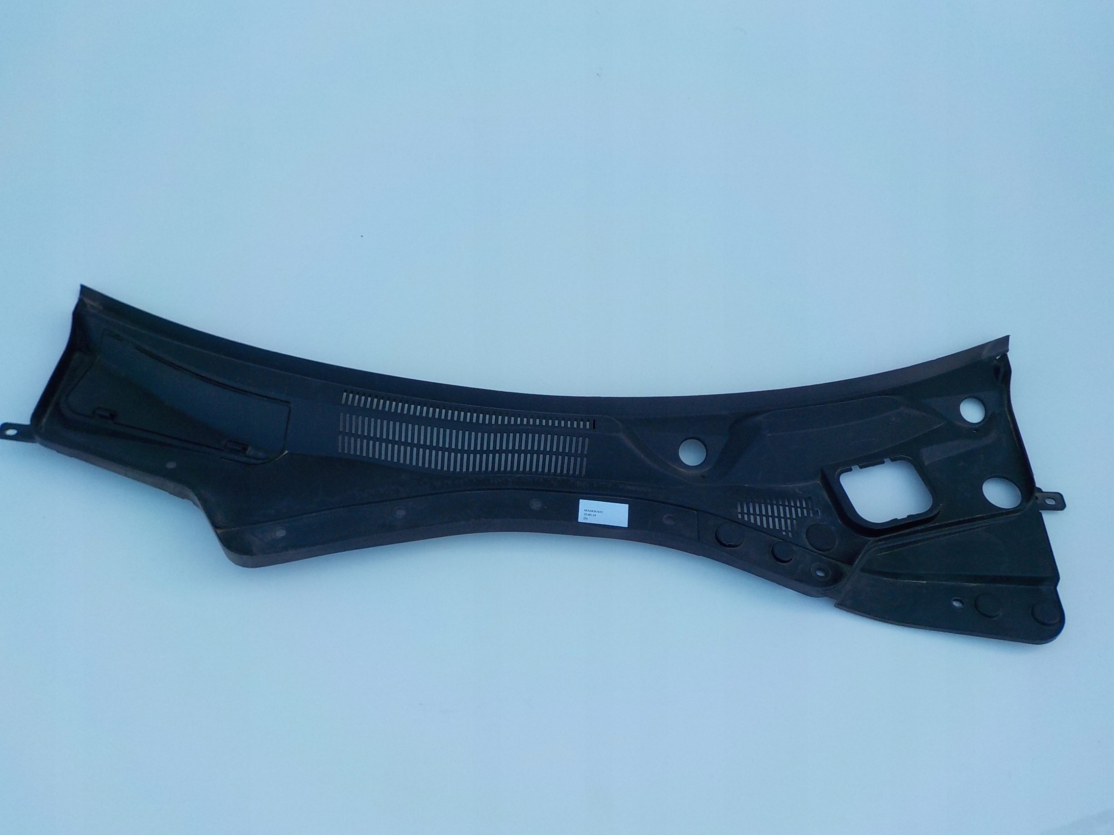 PODSZYBIE MASERATI GHIBLI III M157 670010468 Producent części Maserati OE