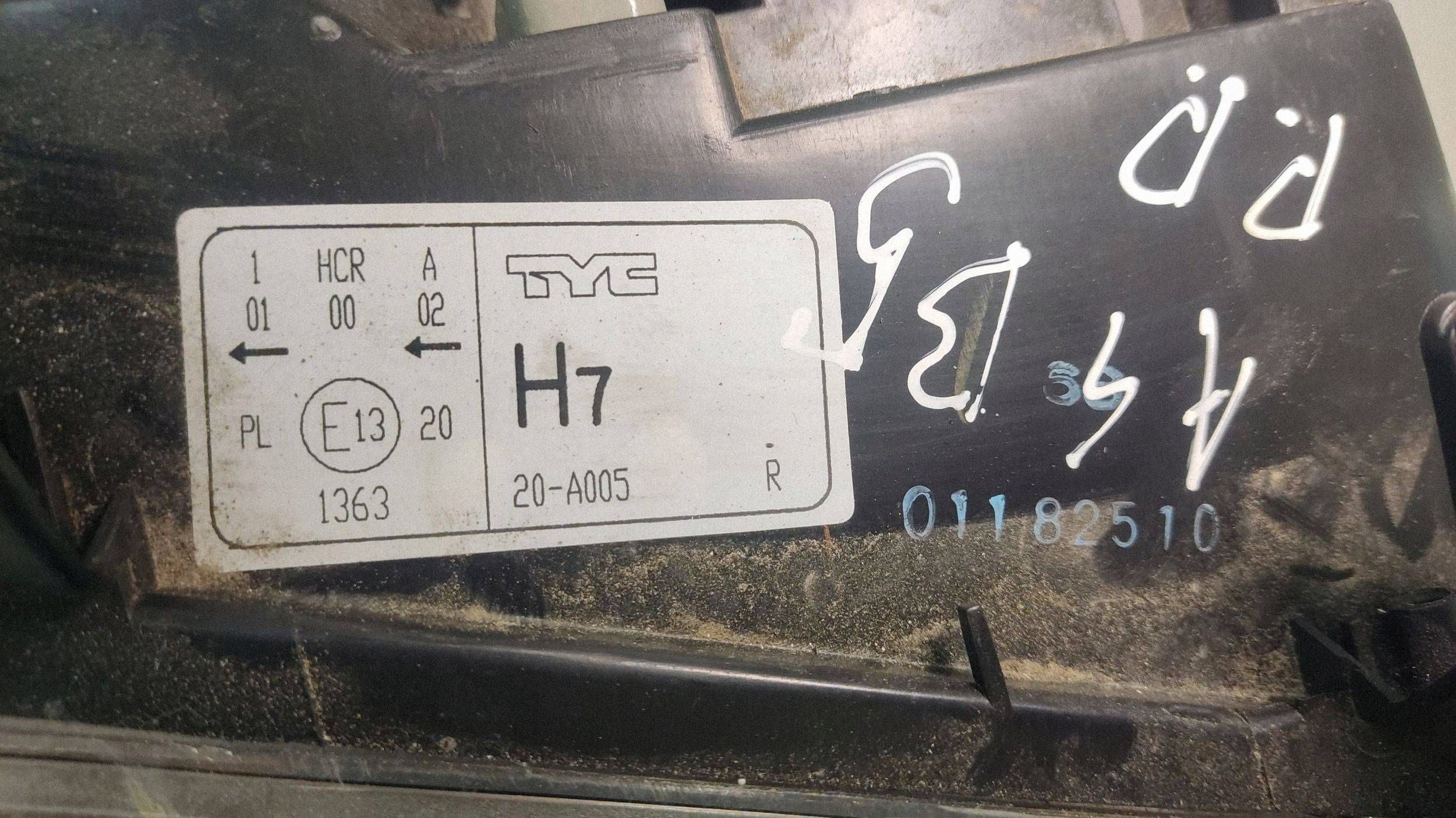 light front right AUDI A4 B5