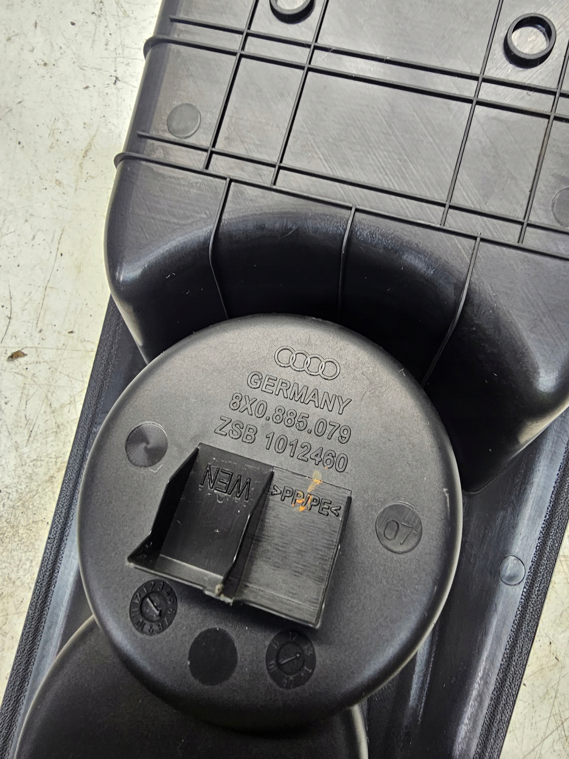 Handschuhfach Abdeckung, Hutablage KANAPY heck AUDI A1 8X 8X0885079