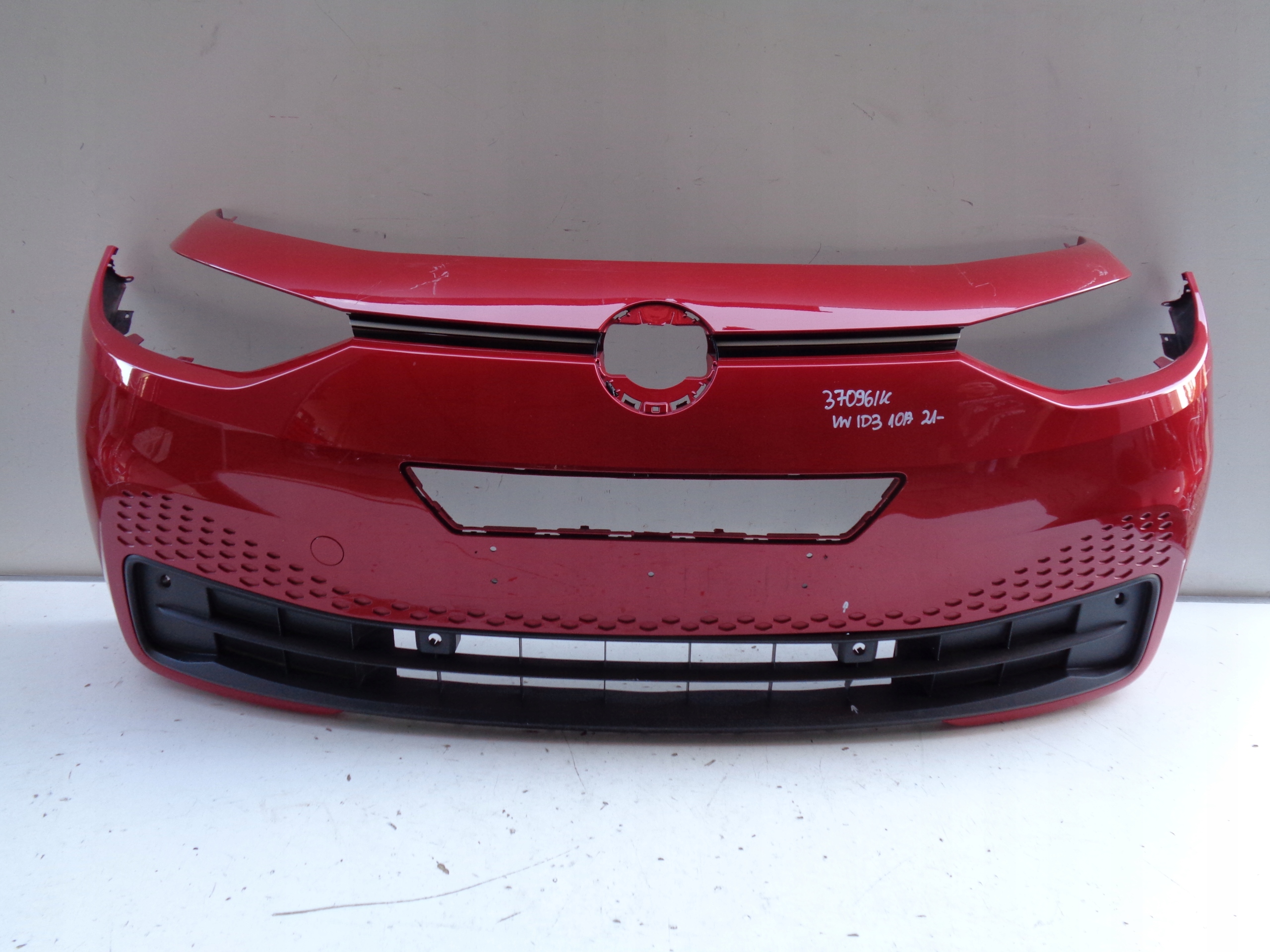 Frontstoßstange VW ID3 10A 21- + LED NR 37096