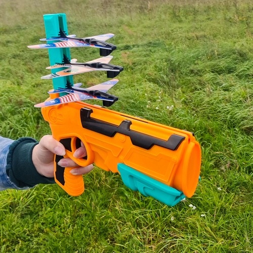 PISTOLET WYRZUTNIA SAMOLOTÓW AUTOMAT + 3 SAMOLOTY Model BN-651