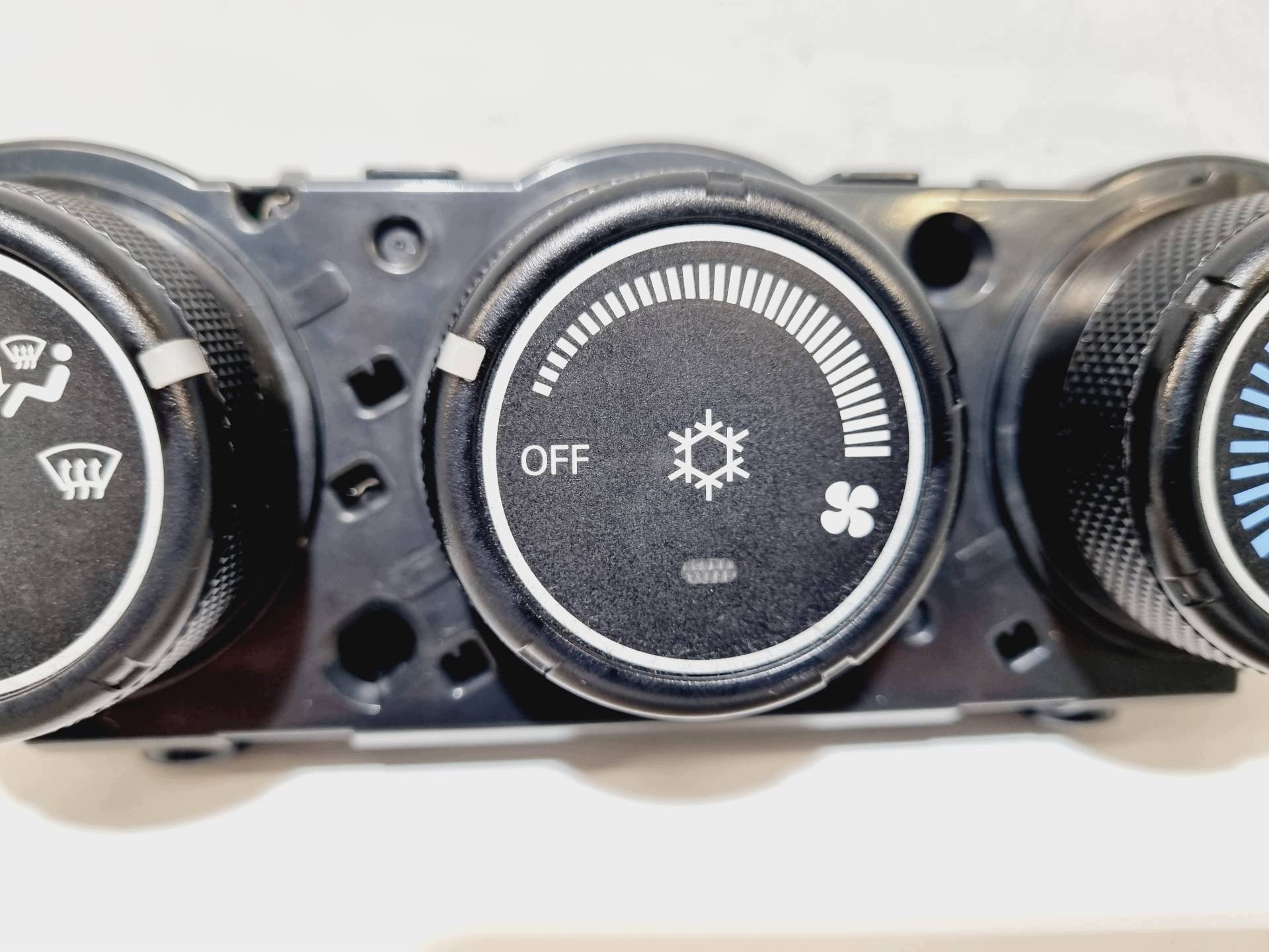 vezérlö panel a klímának Mitsubishi Lancer 10 2008 7820A083XA