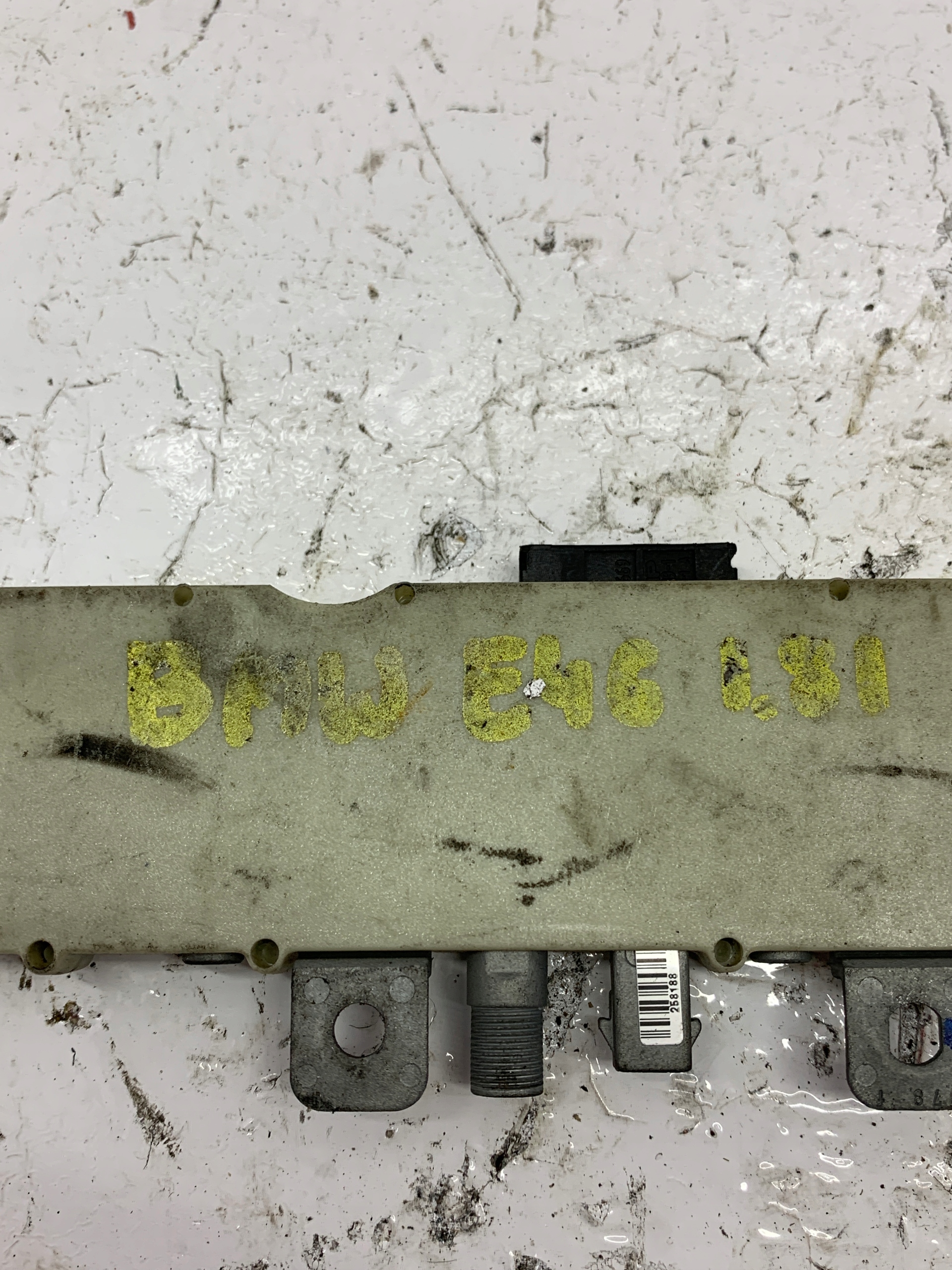 antenna amplifier 8368208 BMW