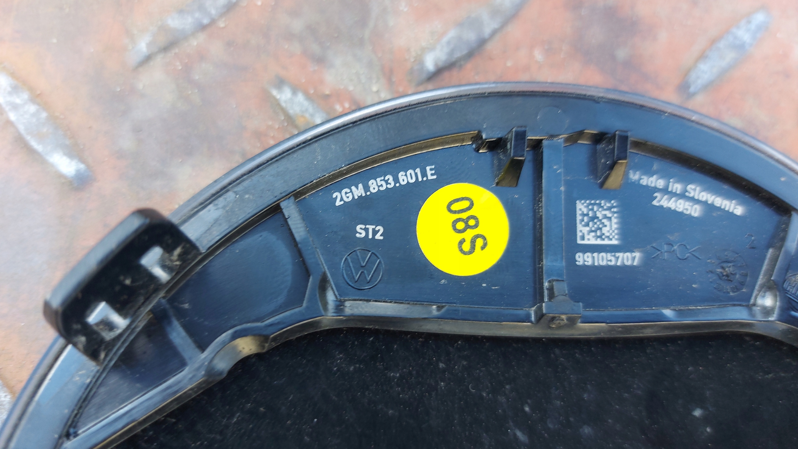 ZNACZEK EMBLEMAT LOGO PRZÓD PRZEDNI VW VOLKSWAGEN T-ROC T-CROSS POLO VI Stan opakowania zastępcze