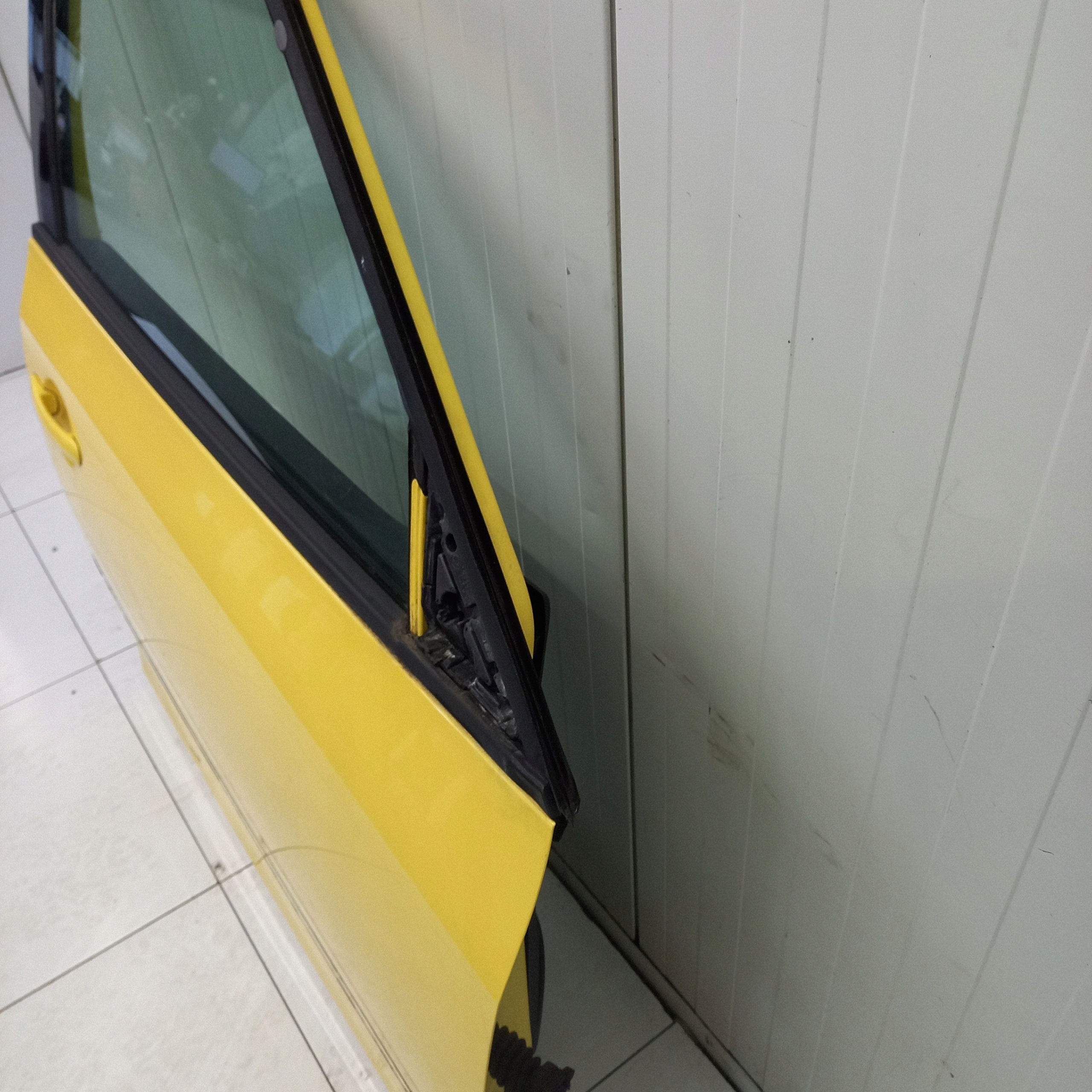 dveře pravý předek SKODA FABIA 2