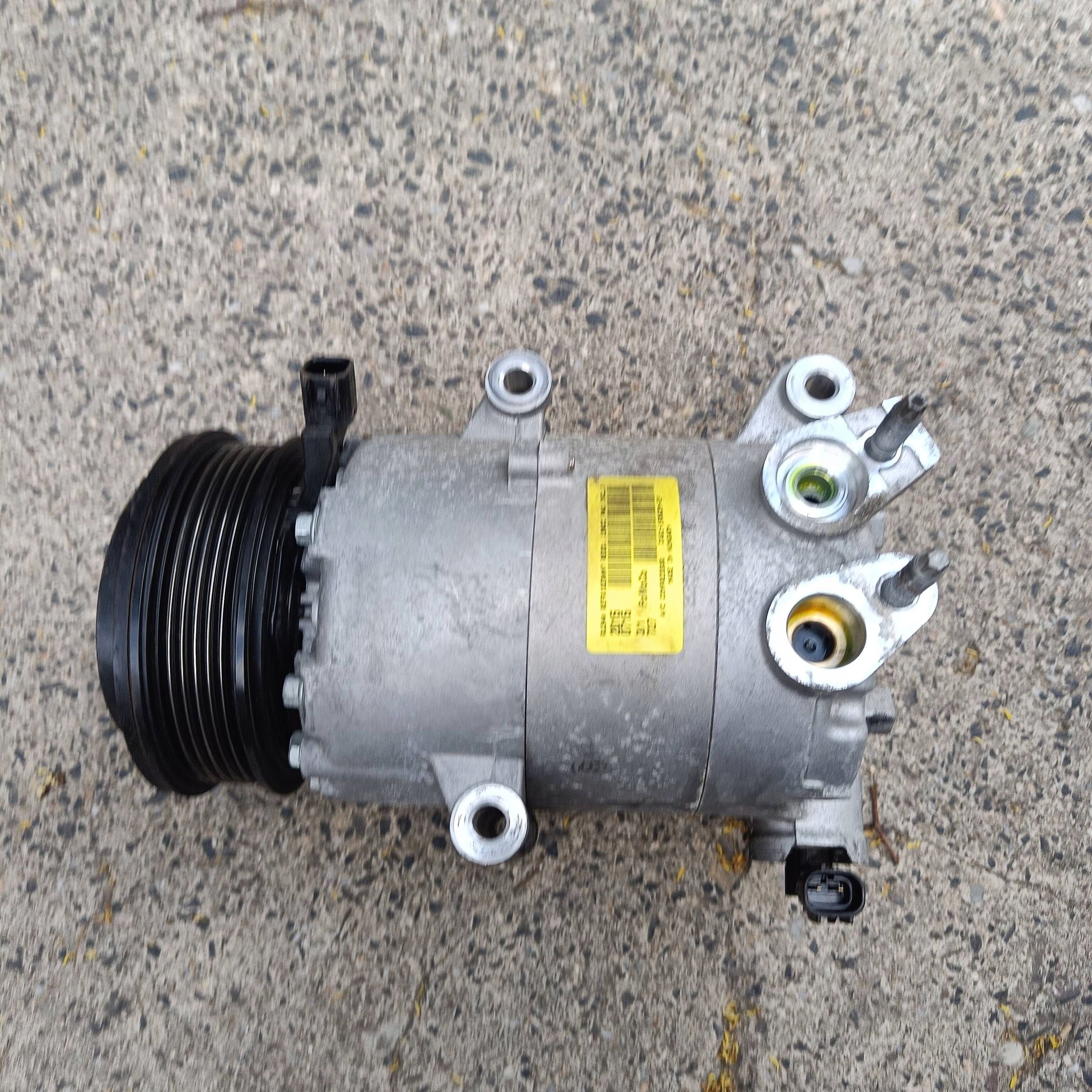 Ford Kuga II MK2 1.5 ECOBOOST 2015 compressor; / compressor of the air conditioning A/C