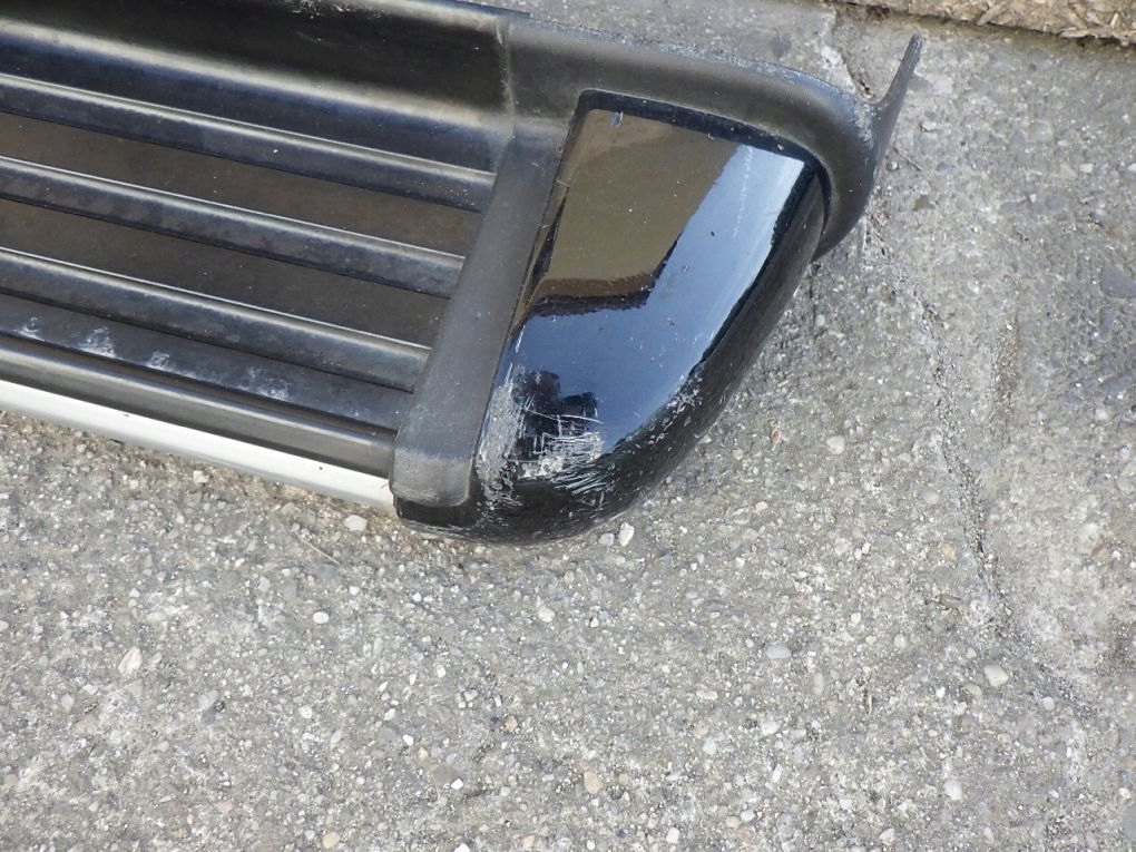 MERCEDES X470 W470 NISSAN NAVARA D23 cap threshold left