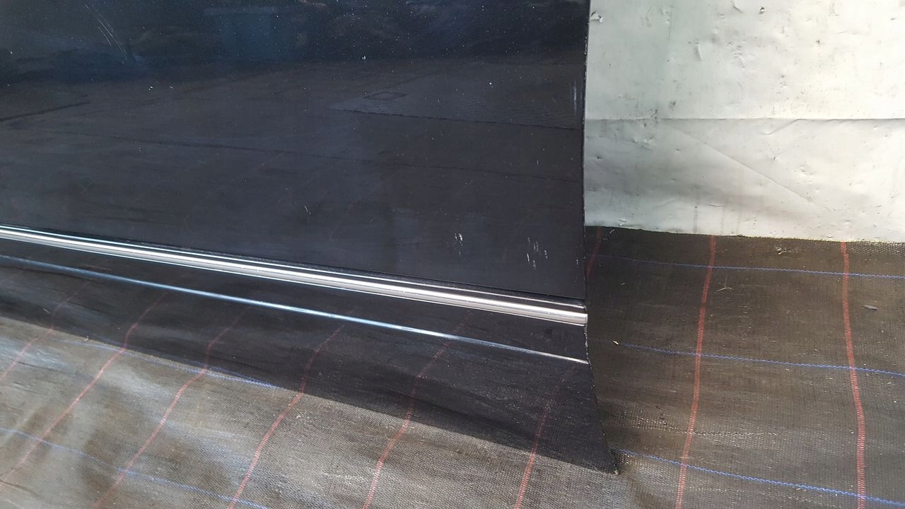 dveře předek přední levé Mercedes W251 3,0 CDI