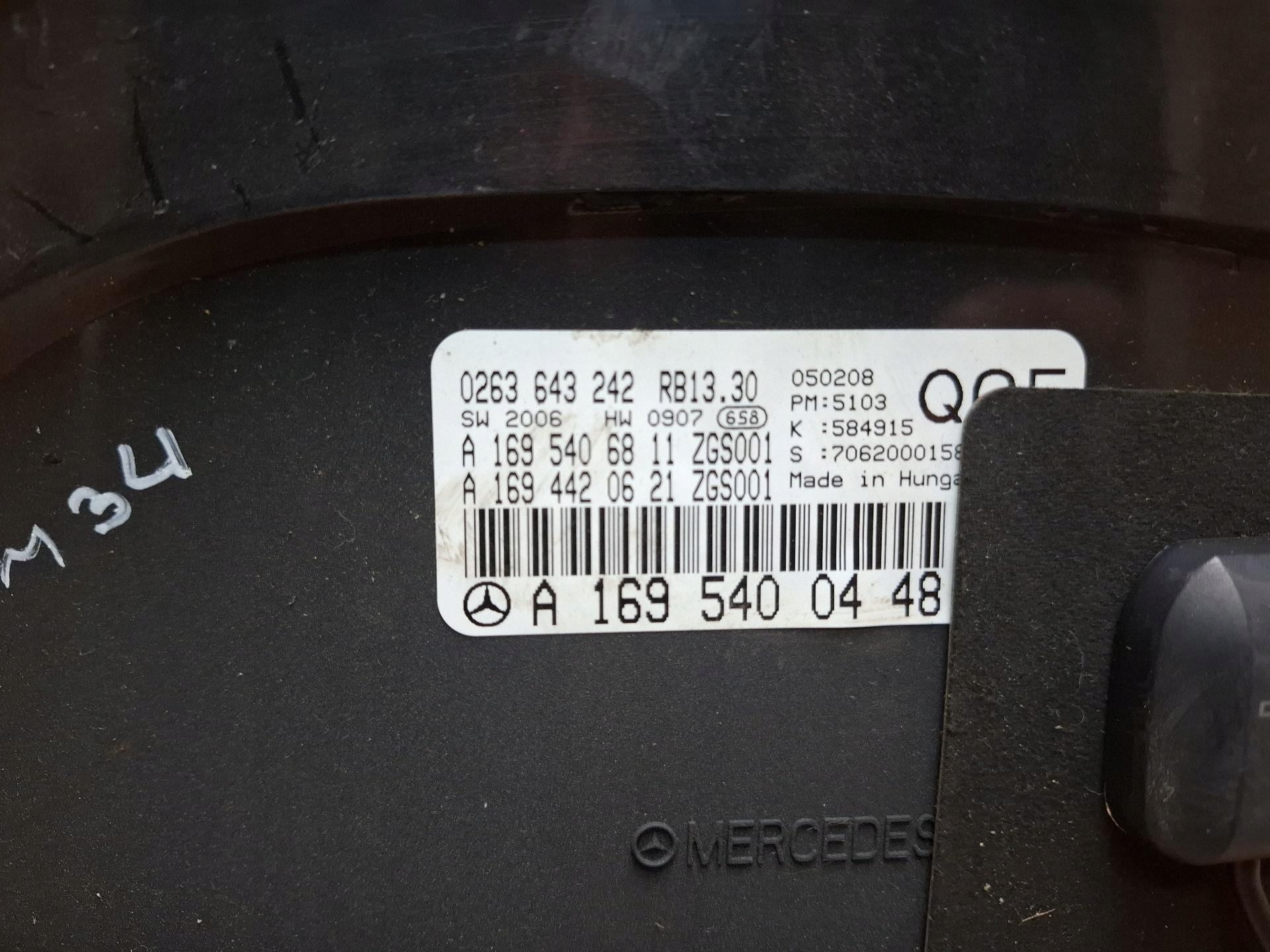 dials Mercedes-Benz B W245 facelift T245.232 2008 A1695400448