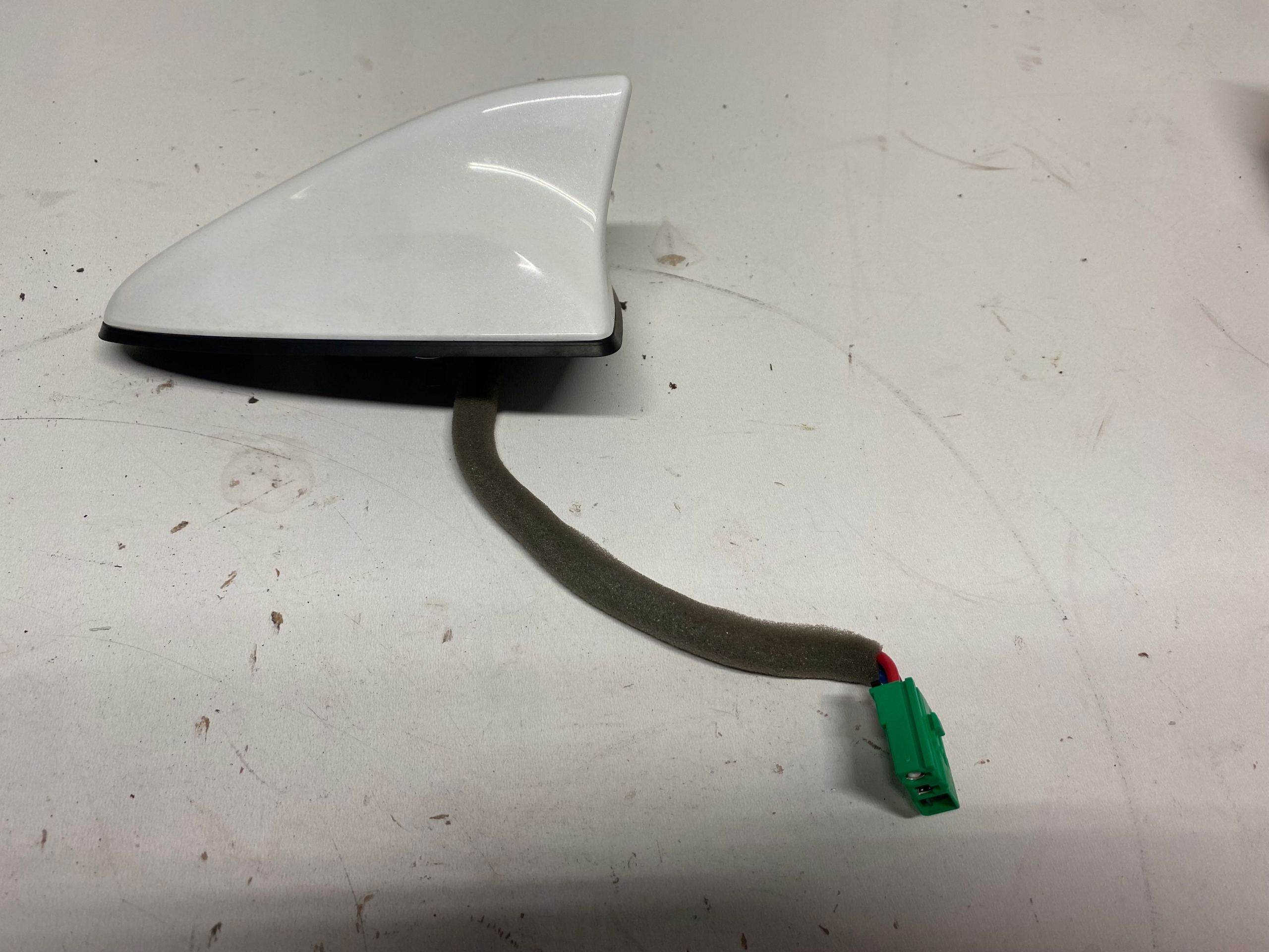 ANTENA dach NAVI GPS KIA CEED II HB 12-18 96210-A2500
