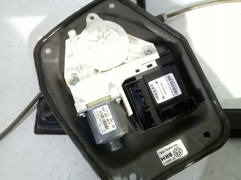 VW Golf V 5 plus + window regulator right front