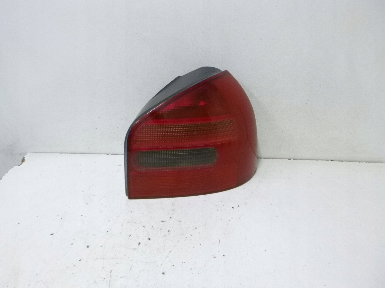 light rear Audi A3 8L HB 1998r.