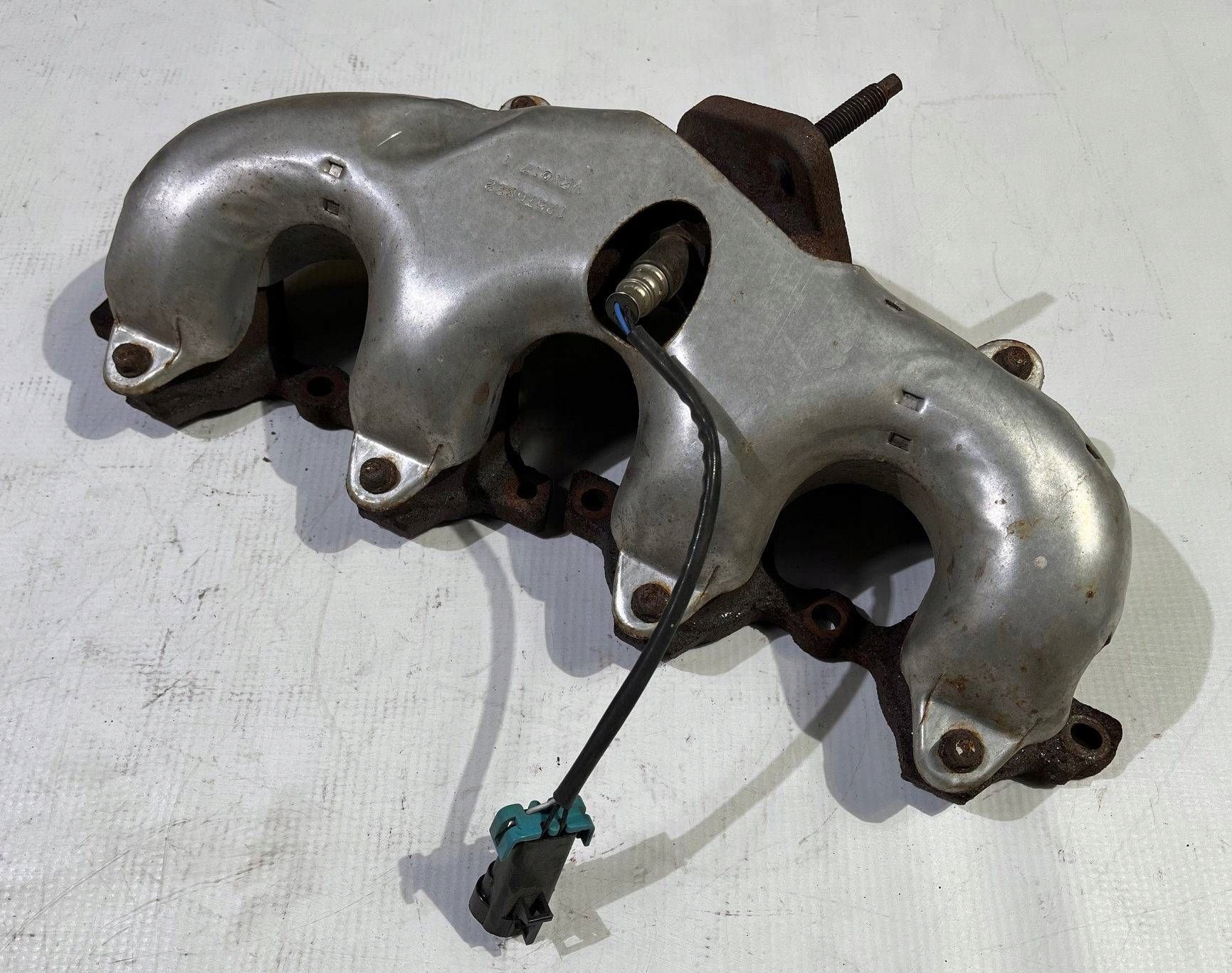 exhaust manifold right Chevrolet Corvette C6 6.0 LS2