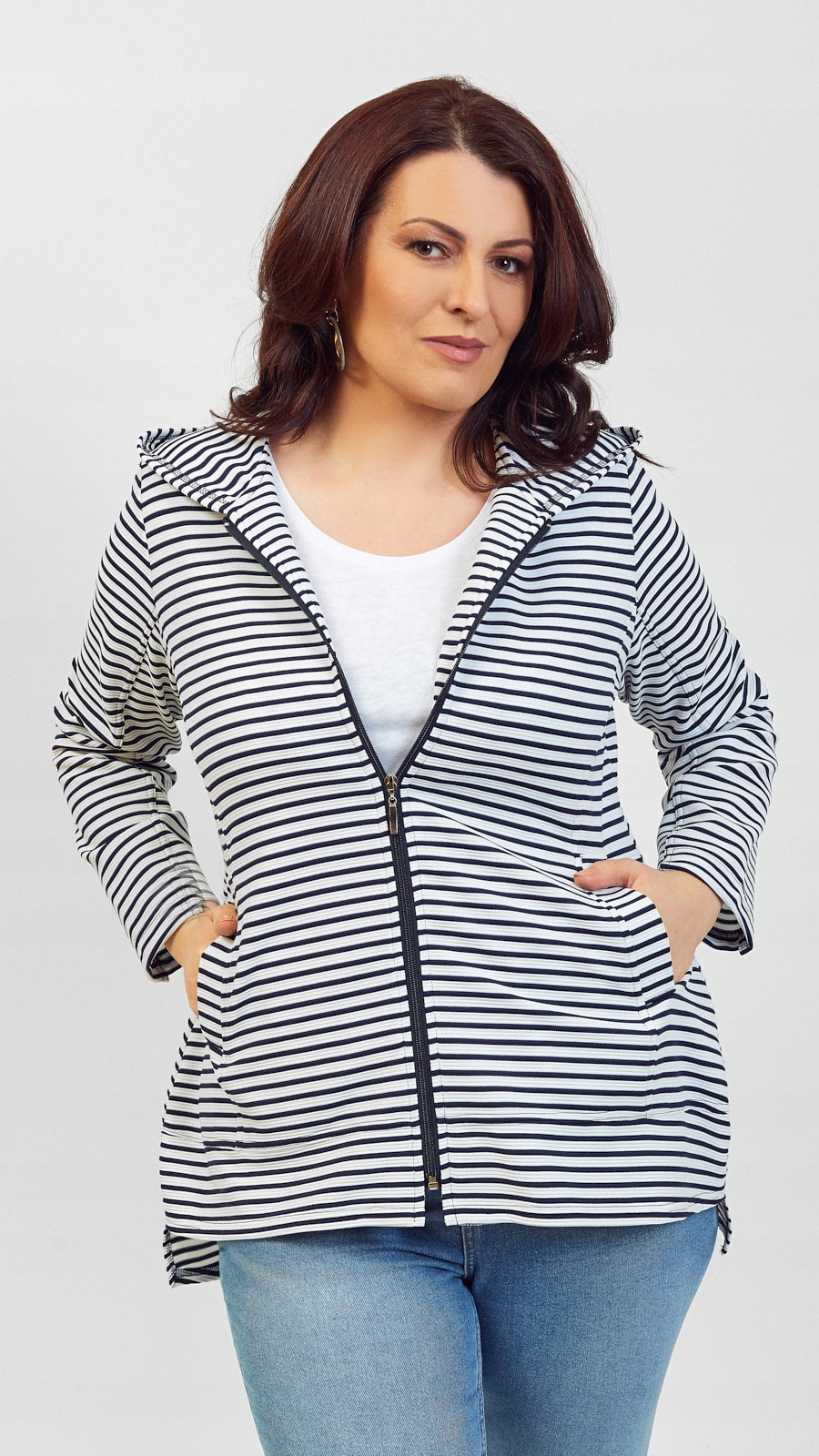 

Kurtka z kapturem ALPI(Polski Producent) 3XL 56 58