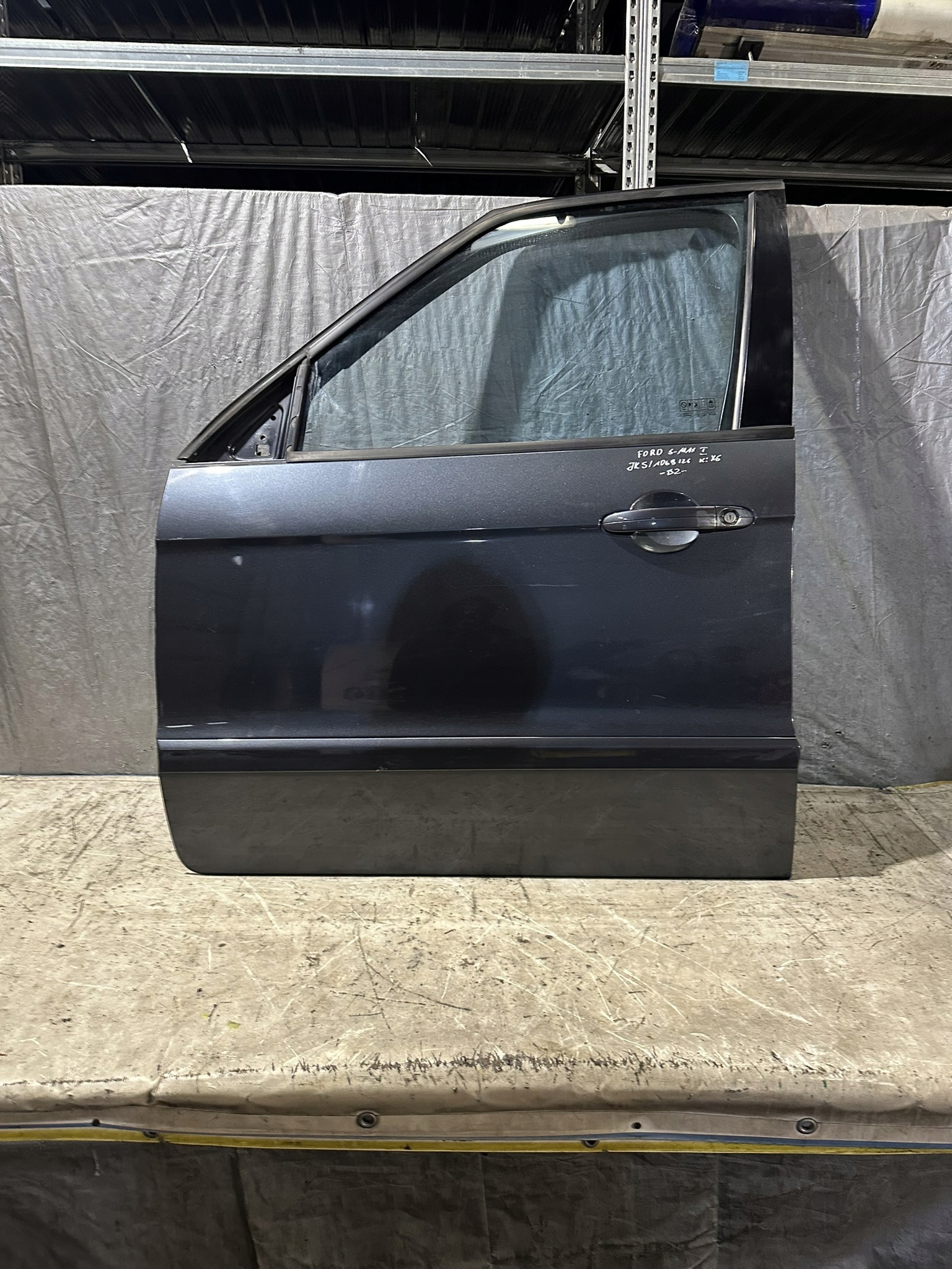 dveře levý předek FORD S-MAX a X6