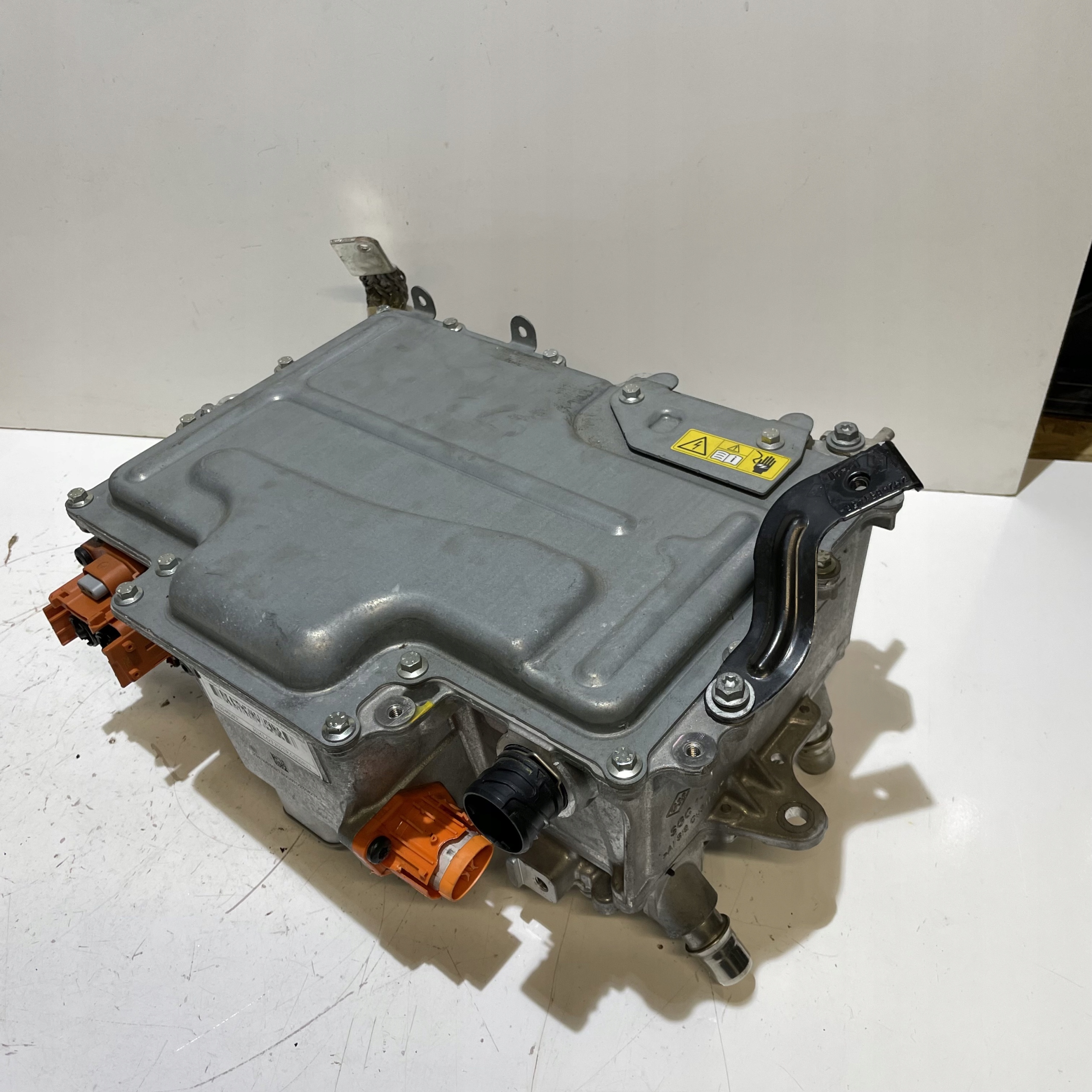 RENAULT MEGANE IV HYBRYDA KONWERTER 5DH400