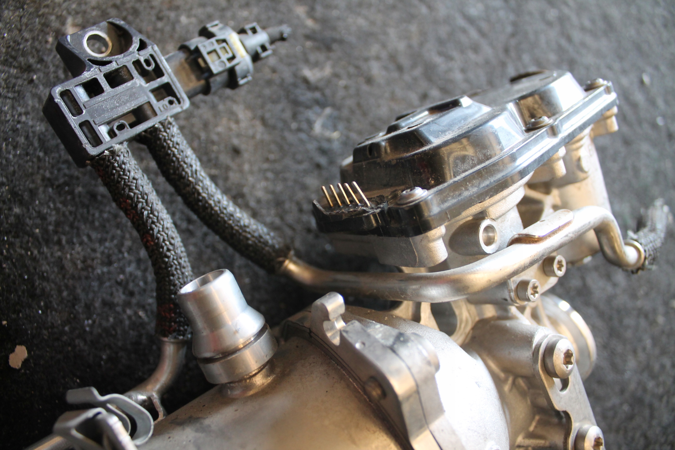 1033. radiator EGR BMW 8474377