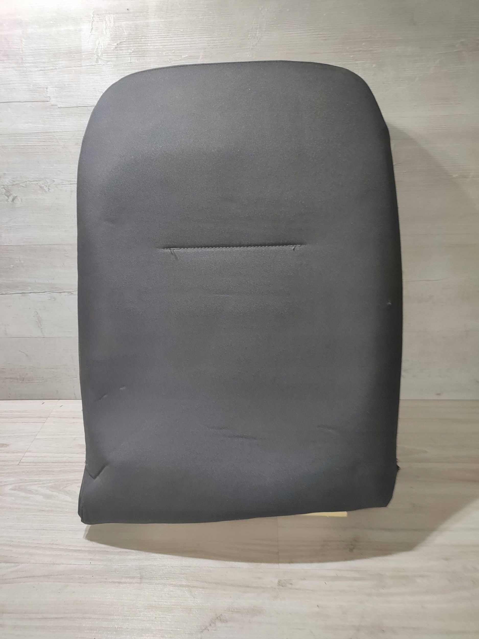 Skoda Scala 2020 front side left side seat oparcie