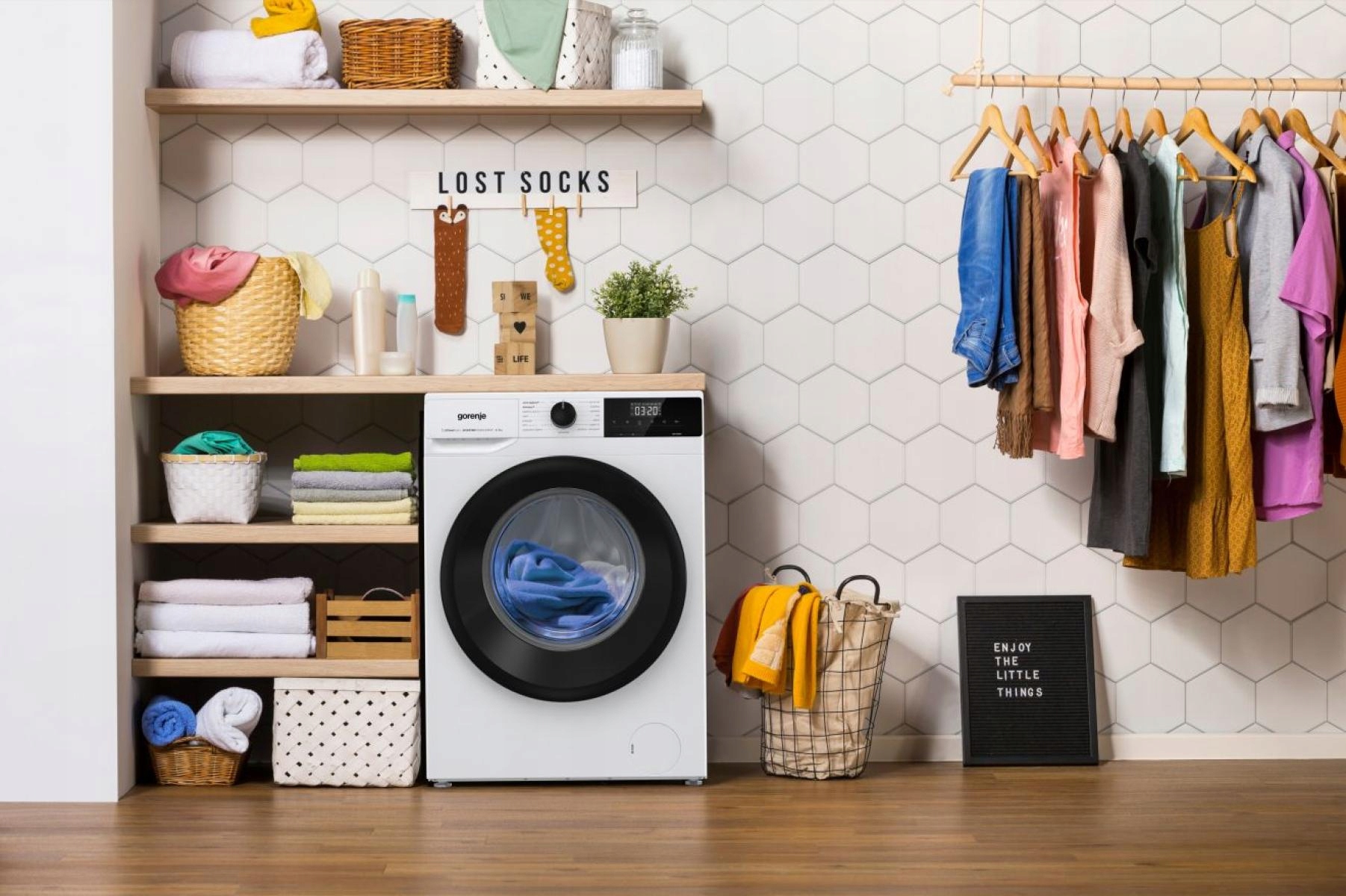 PRALKA GORENJE WNHEI72SAS/PL 7 kg 1200 obr Inwerter, Steam Tech Maksymalna prędkość wirowania (obr./min) 1200