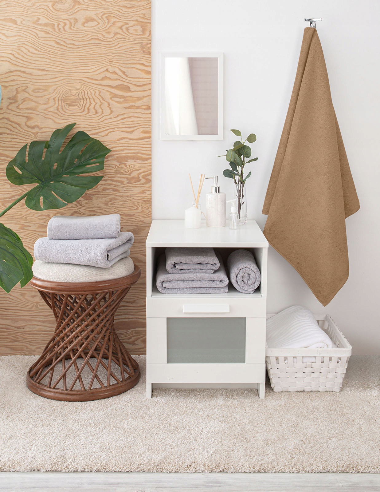 Komplet ręczników 2-70x140 2-50x100 ręcznik 4 szt Stan opakowania oryginalne